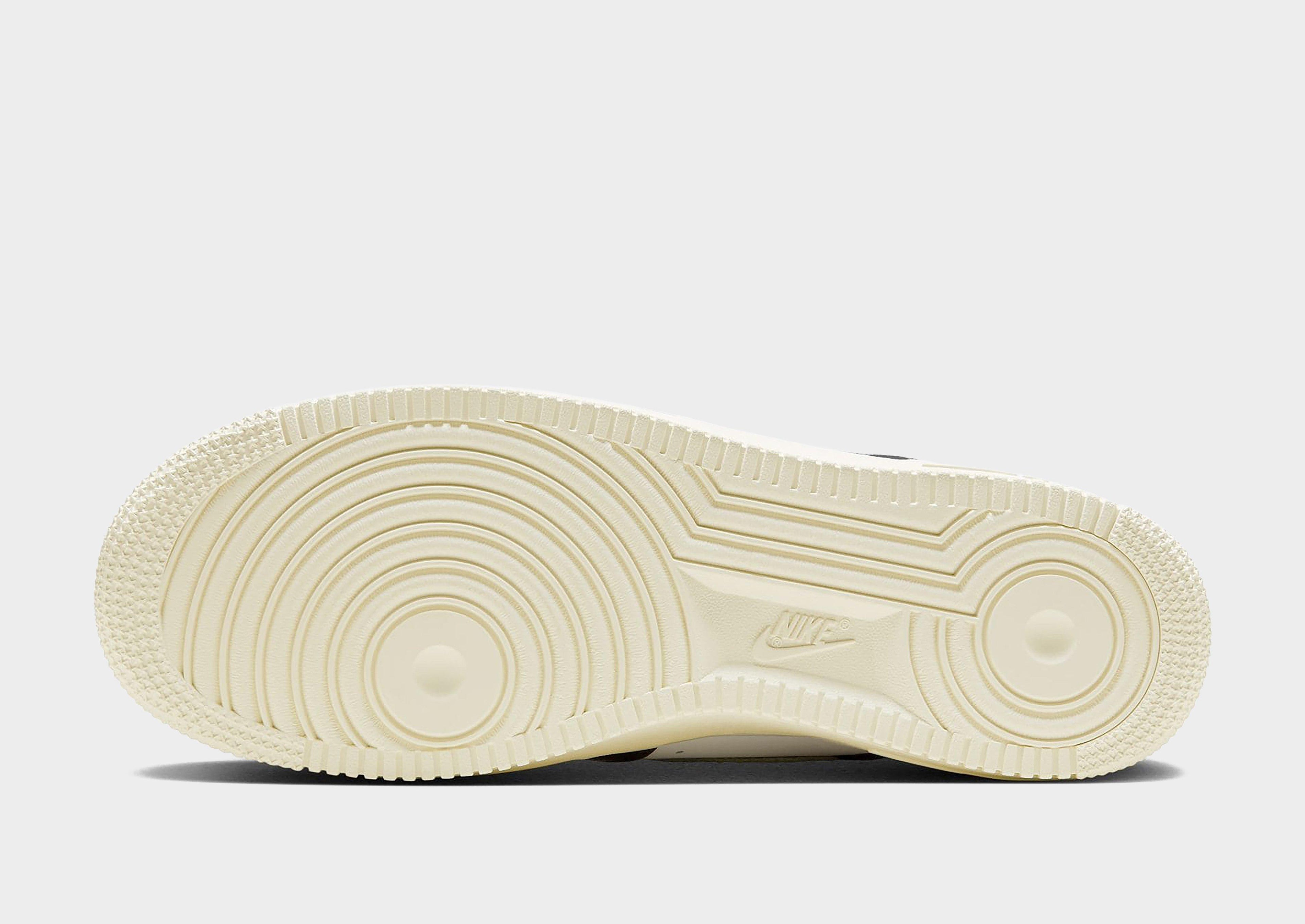 Nike Air Force 1 Low image