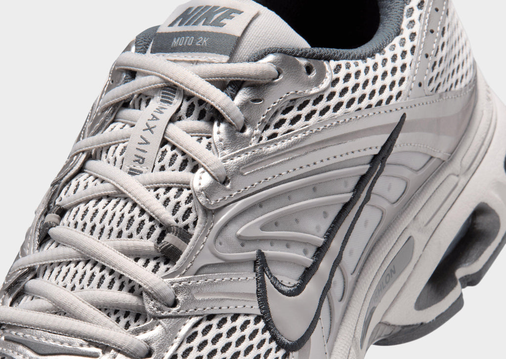 Nike Air Max Moto 2K image