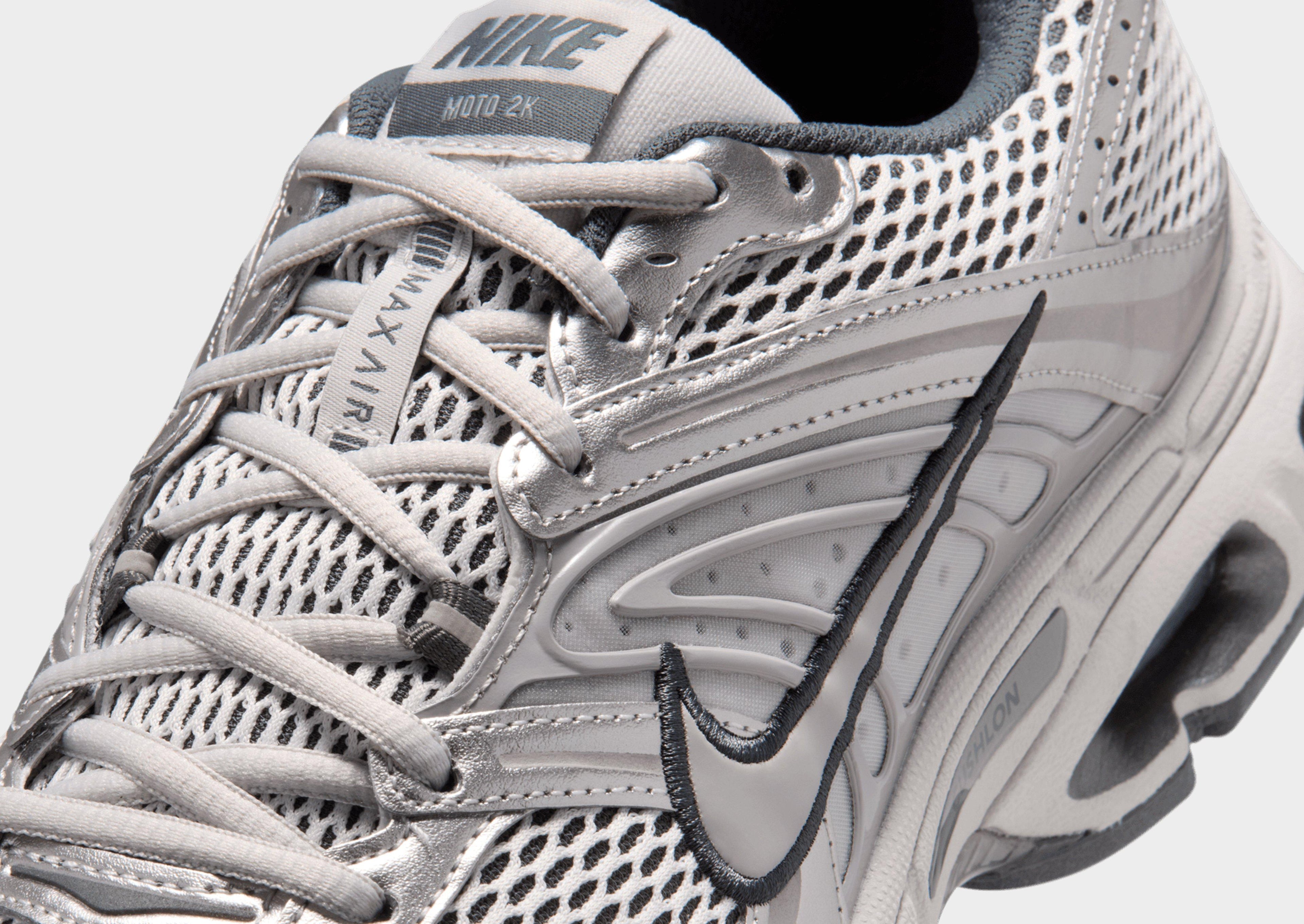 Nike Air Max Moto 2K image