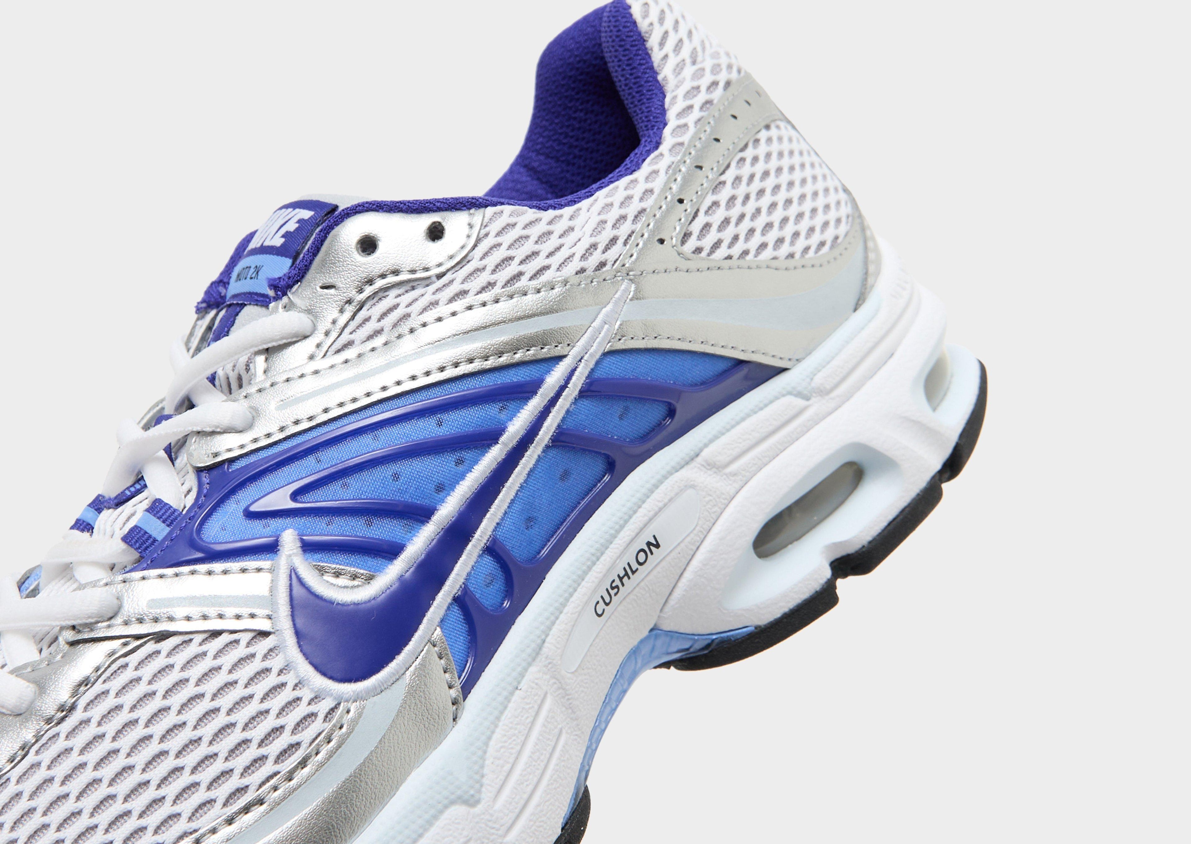 Nike Air Max Moto 2K image