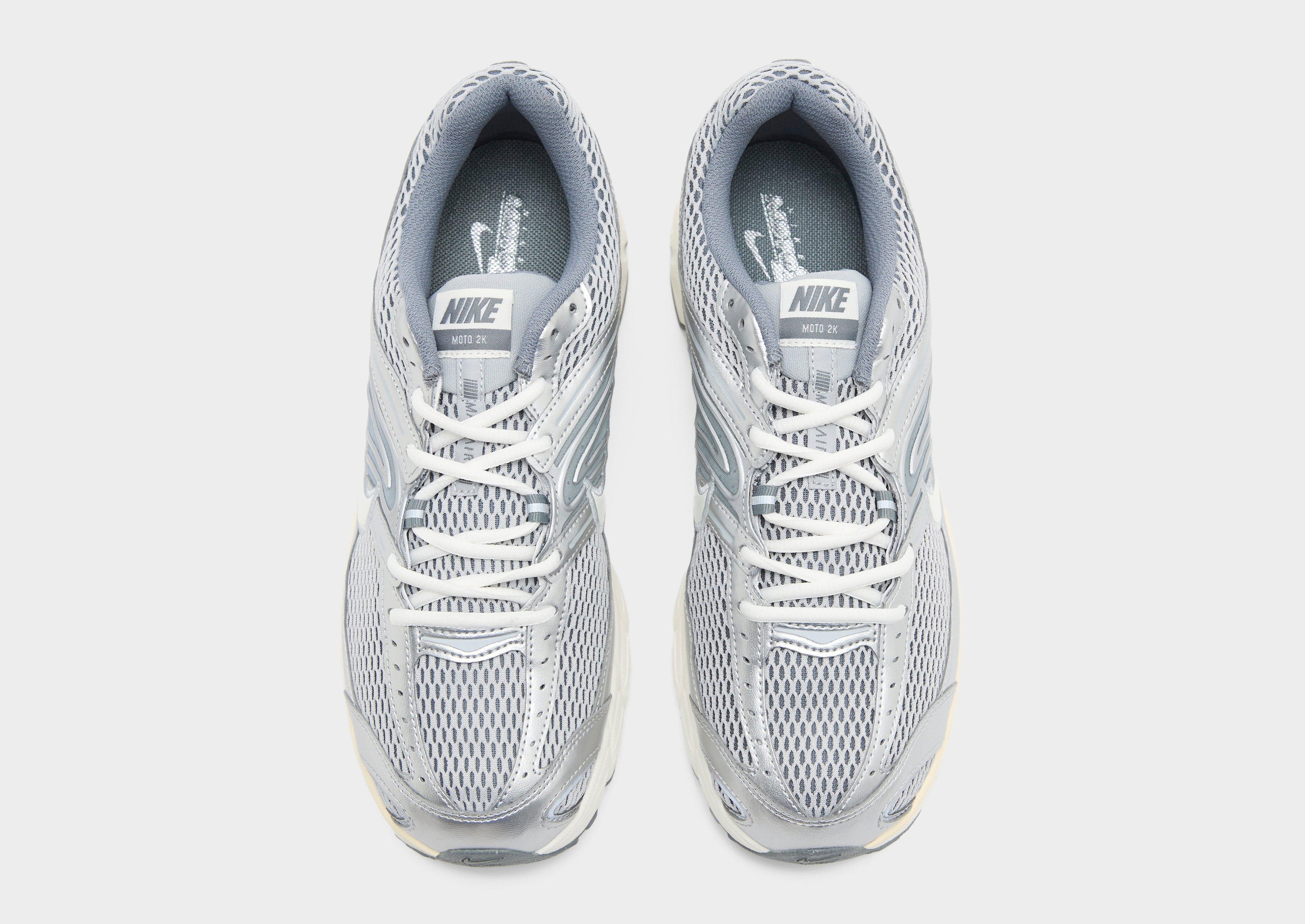 Nike Air Max Moto 2K image