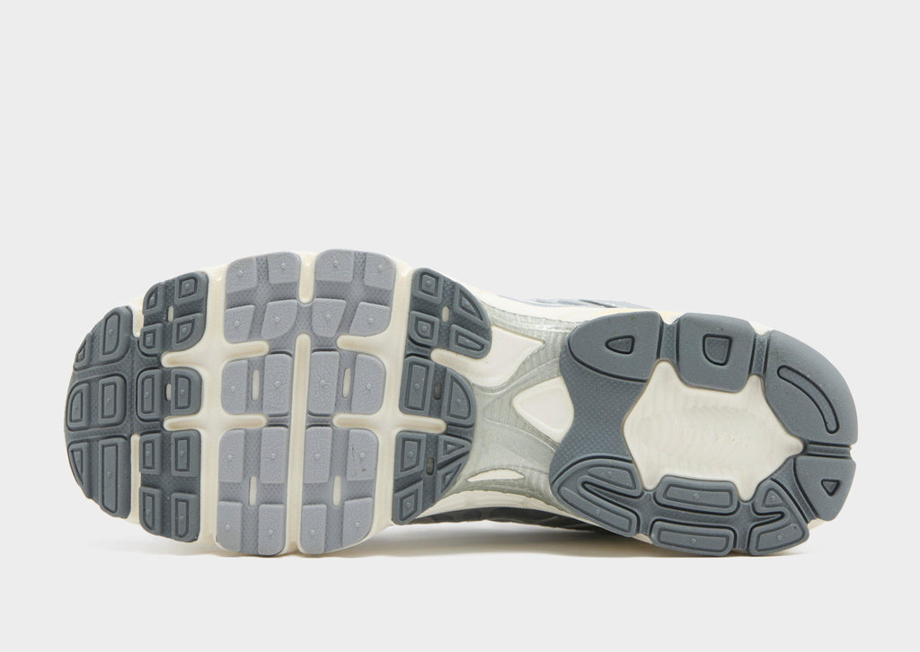 Nike Air Max Moto 2K image