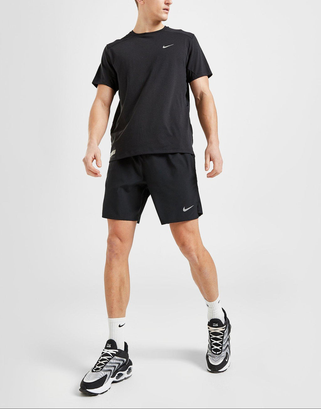 Nike Challenger 7 Inch Shorts image