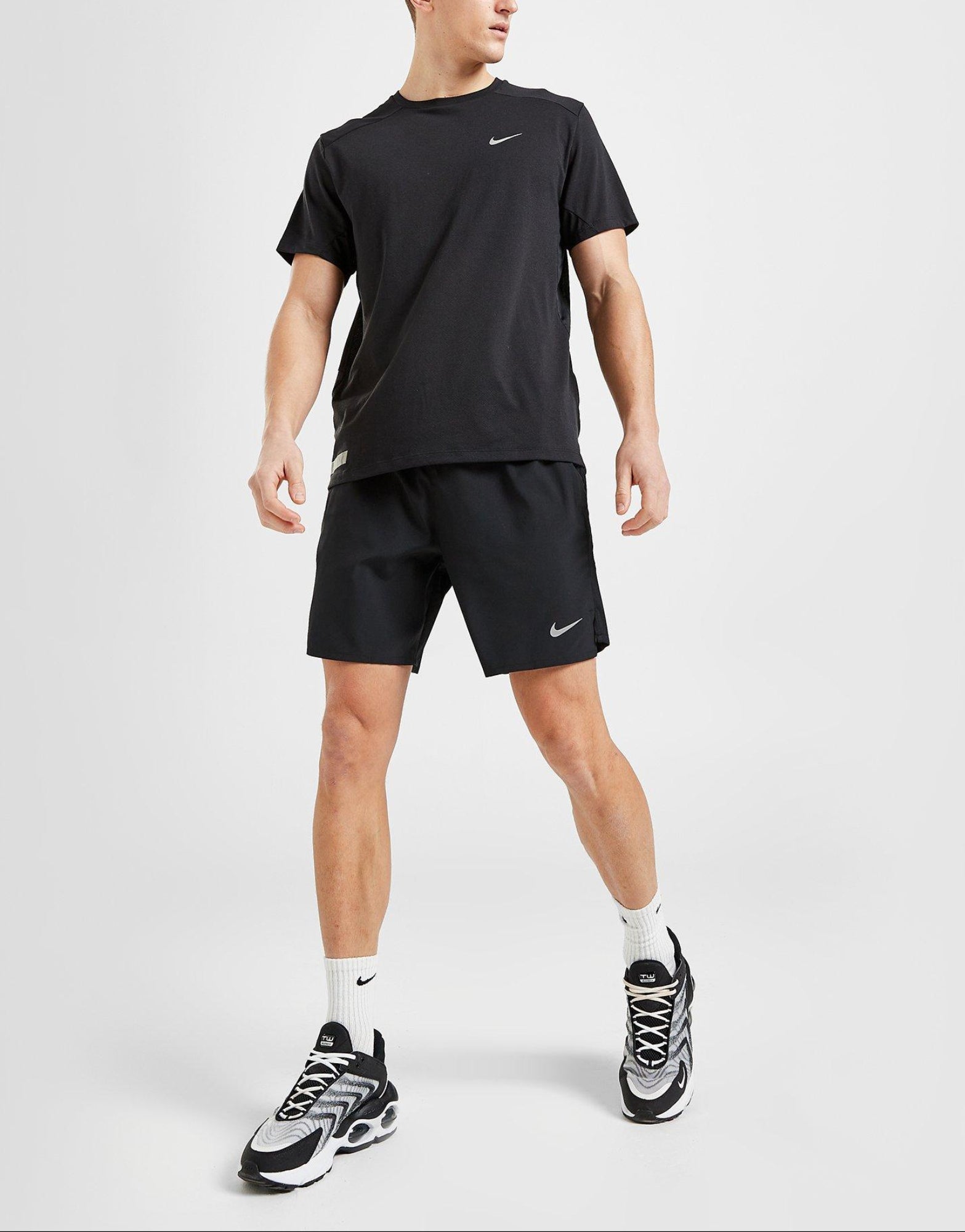 Nike Challenger 7 Inch Shorts image