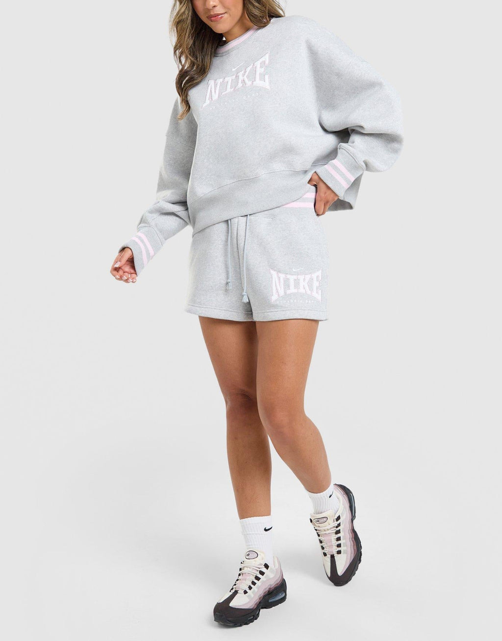 Nike Classics Graphic Phoenix Shorts image