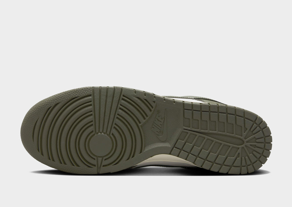 Nike Dunk Low Retro SE image