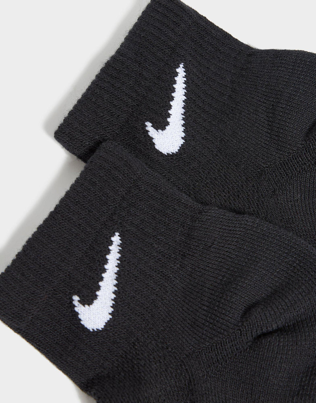 Nike Elevated Crew Mid Swoosh Socks (3 Pack) image
