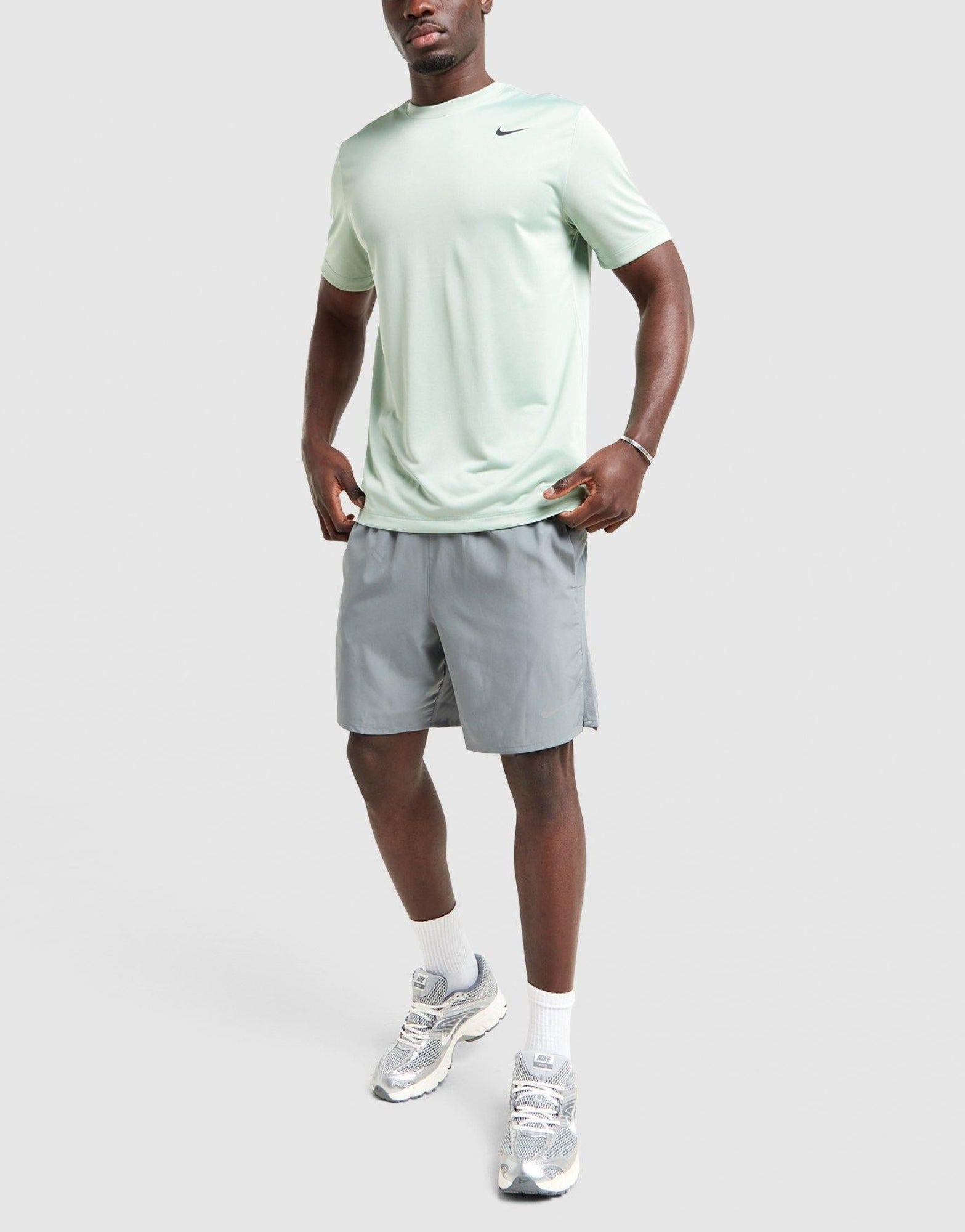 Nike Legend T-Shirt image