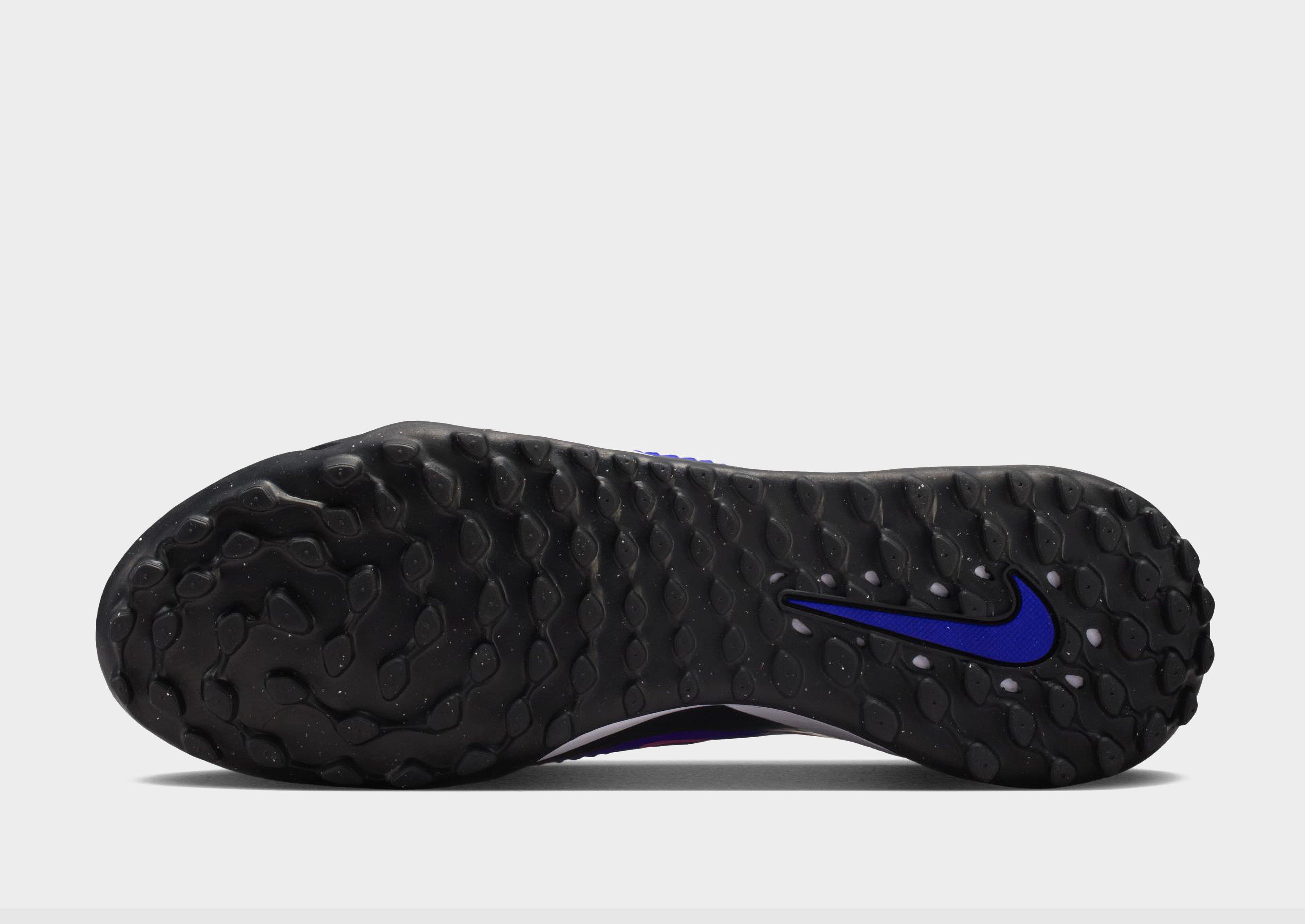 Nike Phantom 6 Low Academy TF image