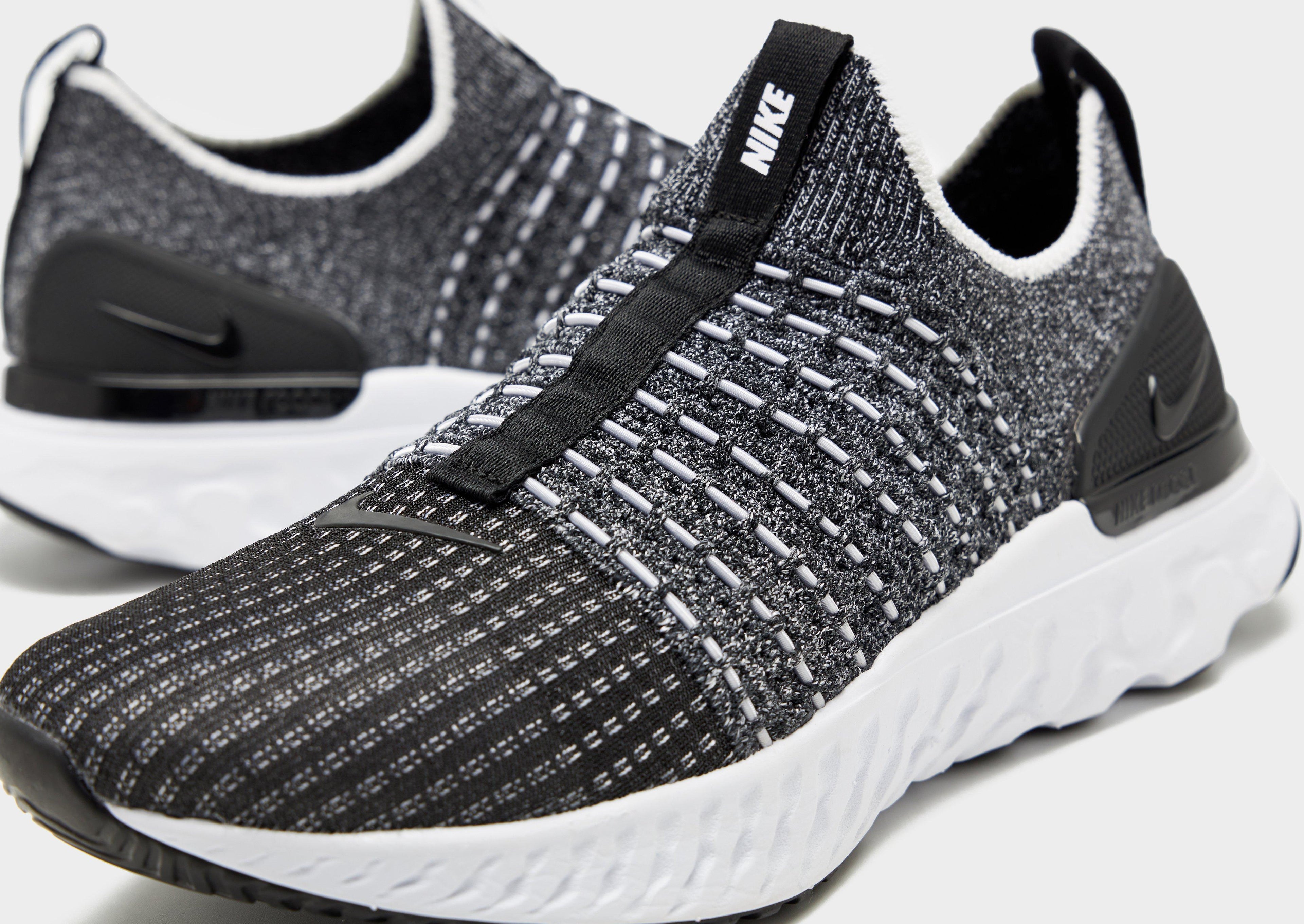 Nike React Phantom Run Flyknit 2 Women's image