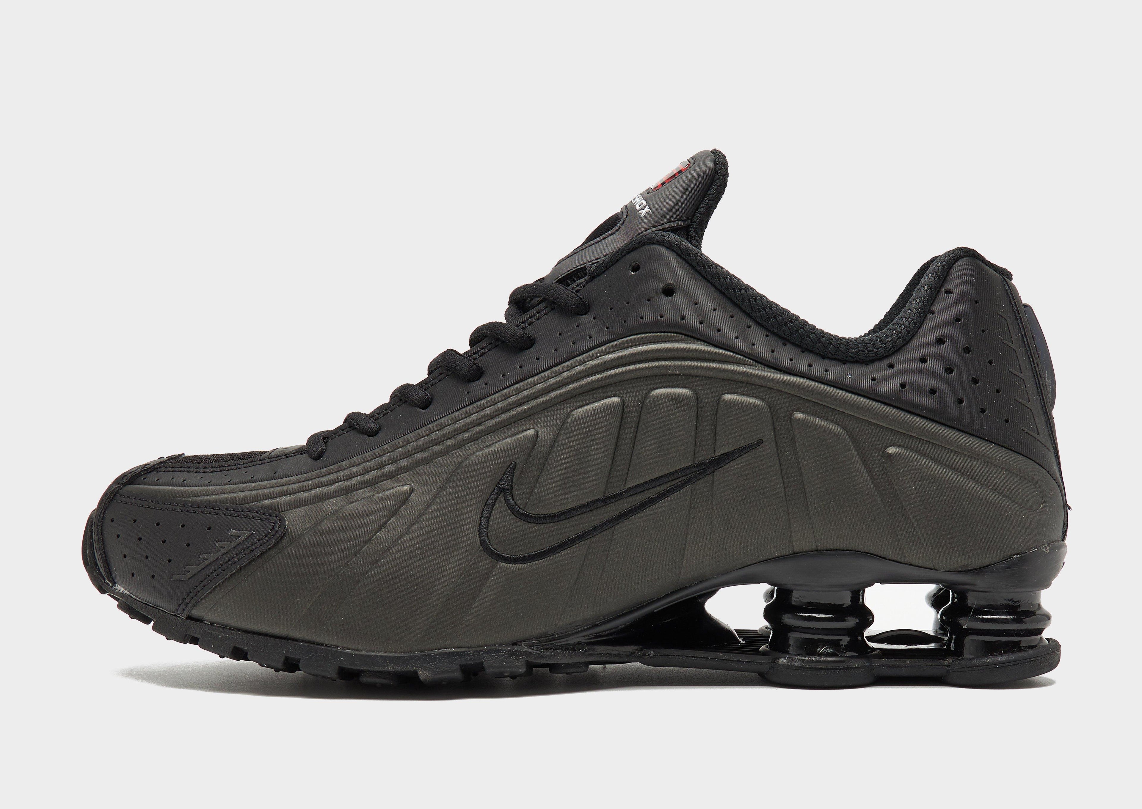 Nike Shox R4 image