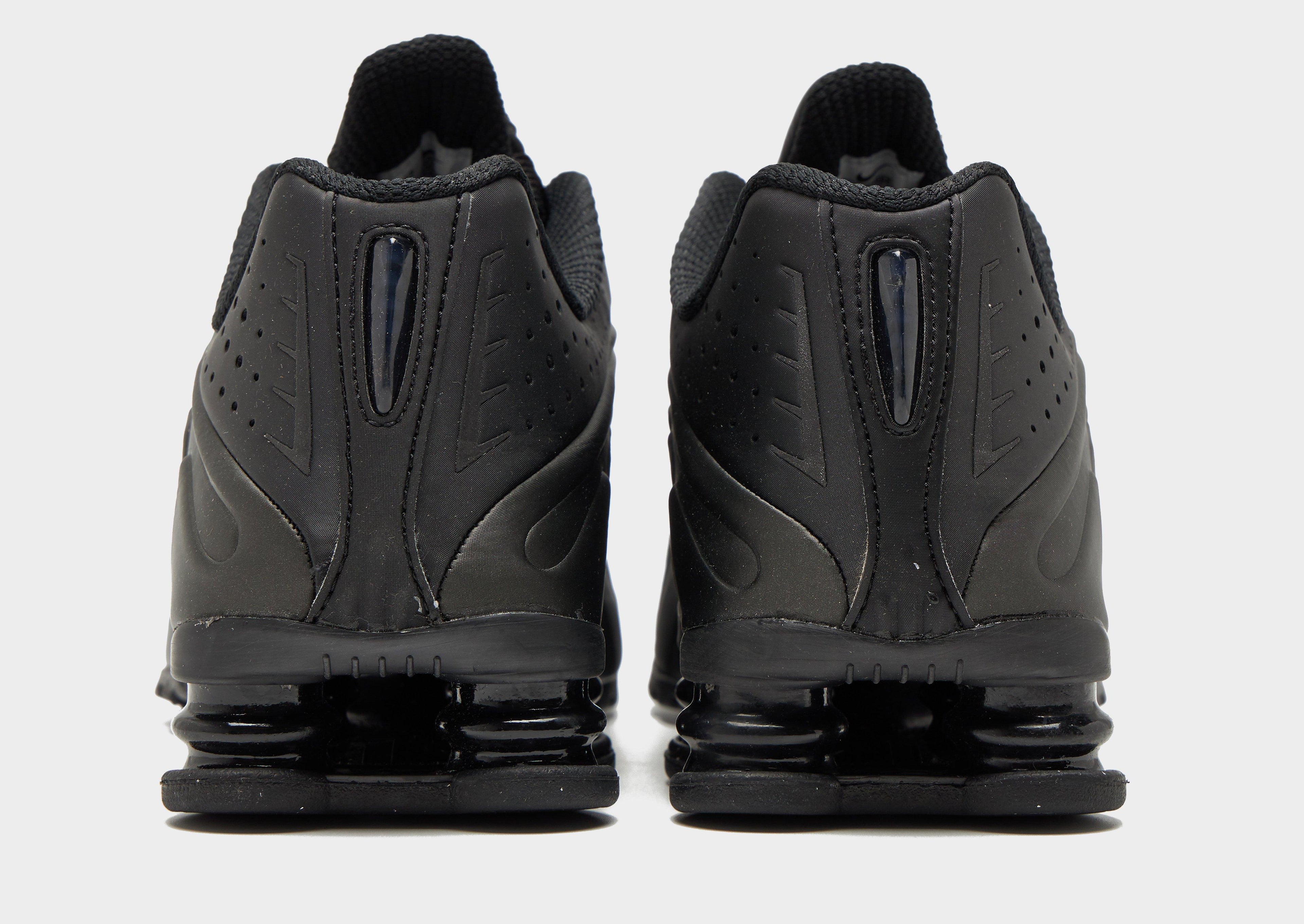 Nike Shox R4 image