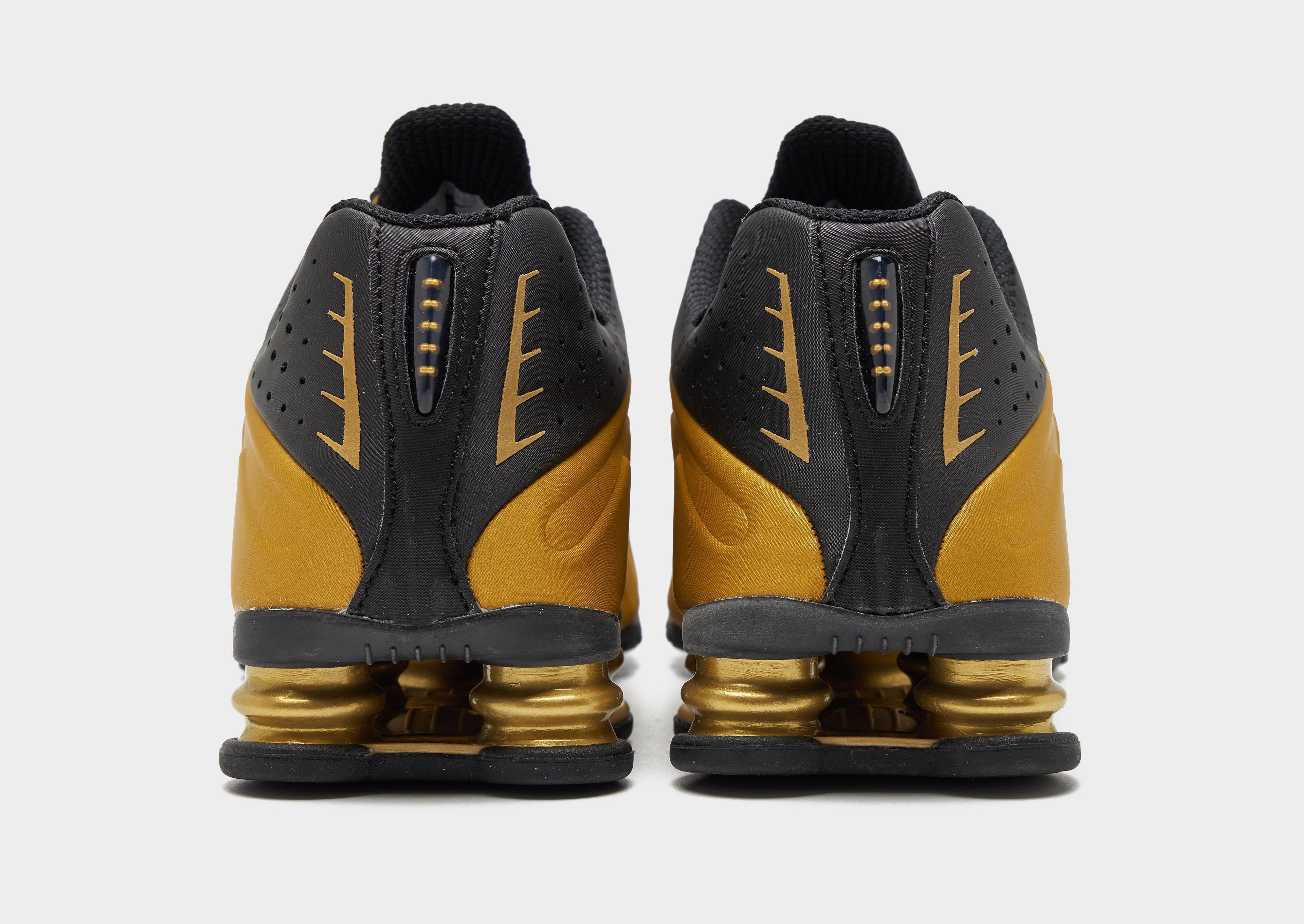 Nike Shox R4 image