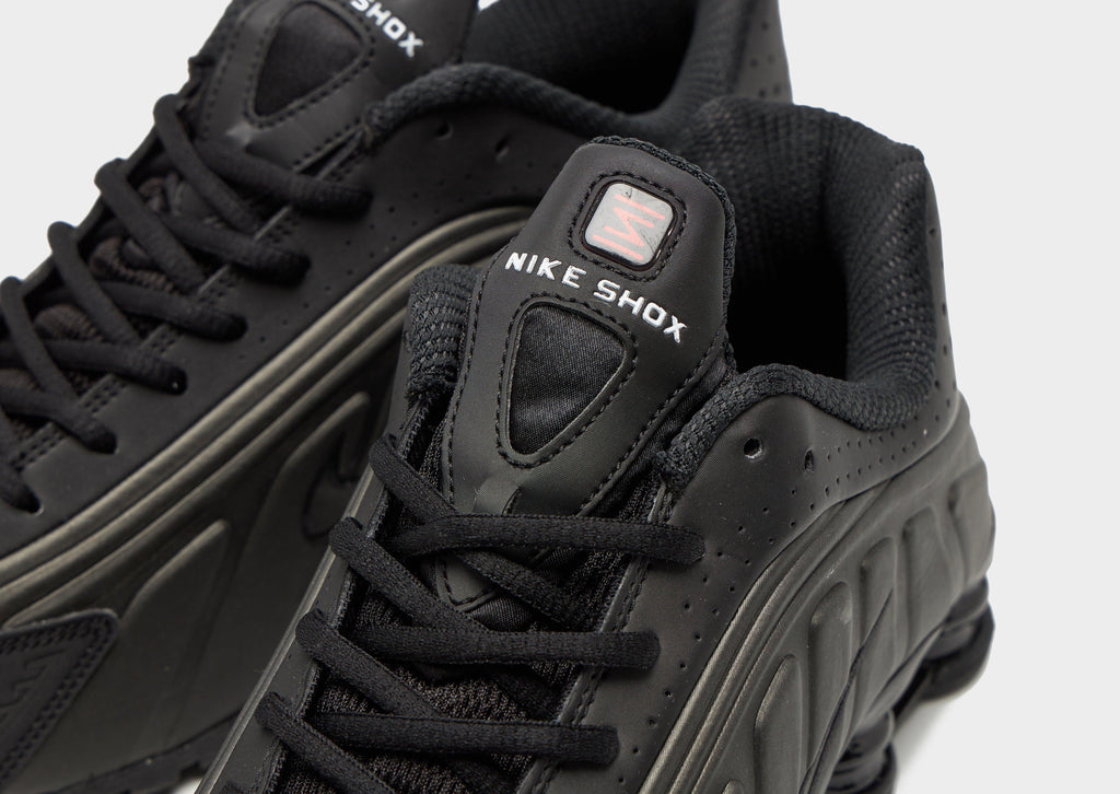 Nike Shox R4 image