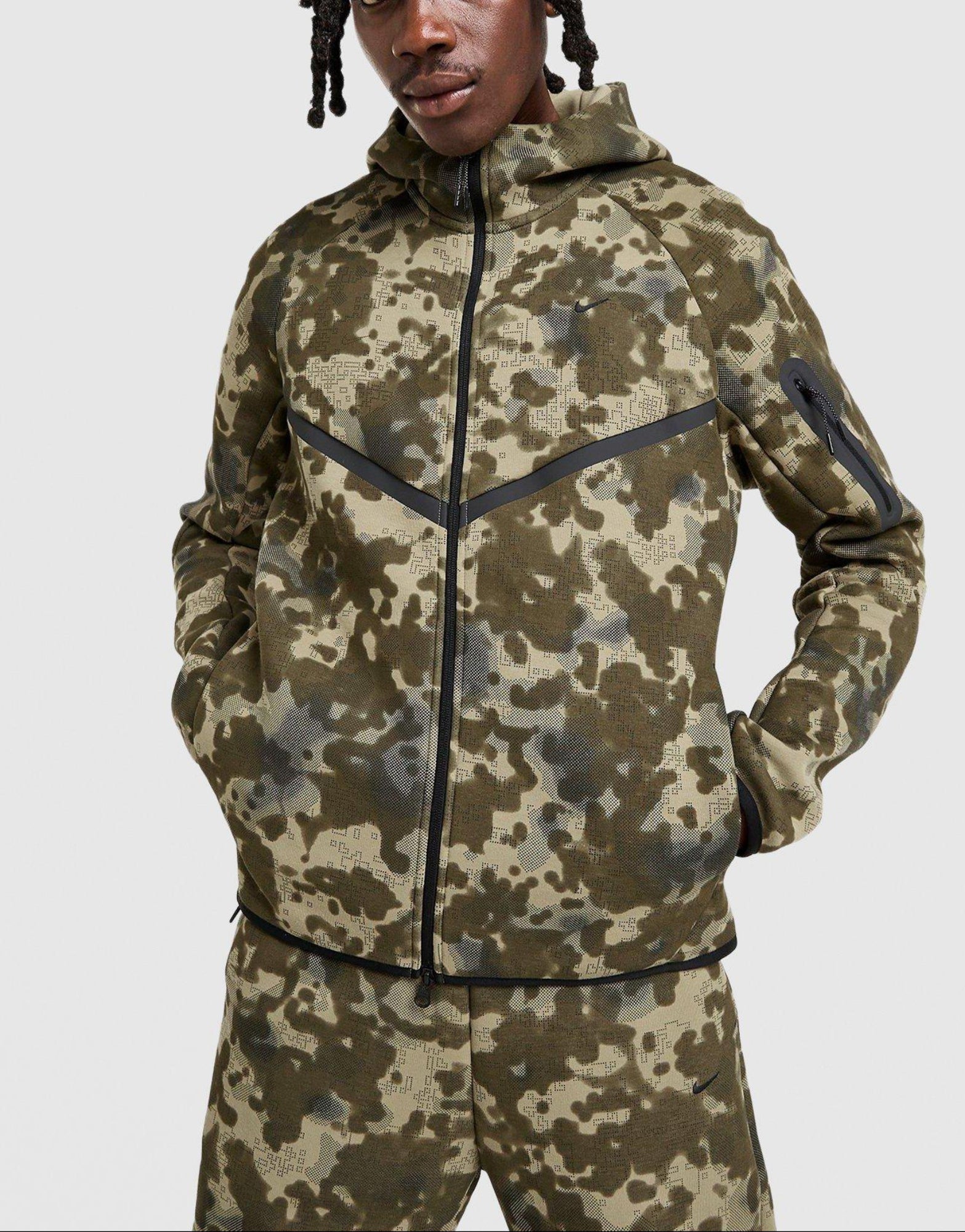 Nike Tech Fleece Hoodie image