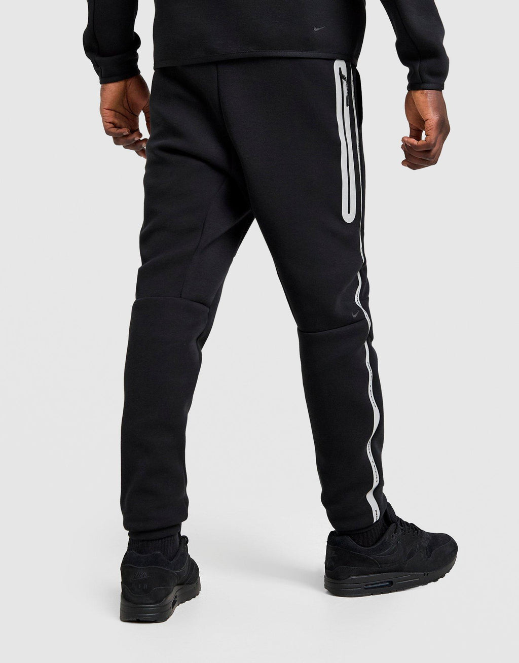 Nike Tech Fleece Joggers image