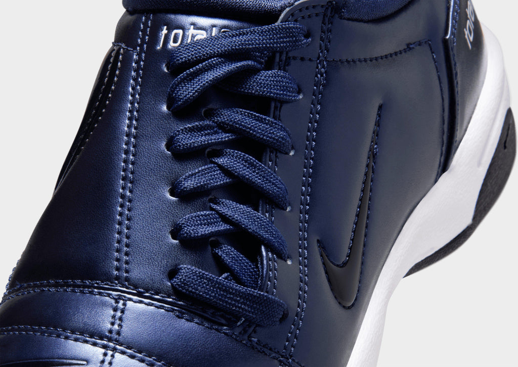 Nike Total 90 Women's image