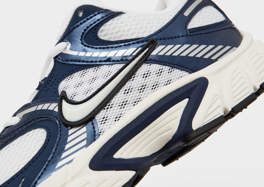 Nike V5 RNR image