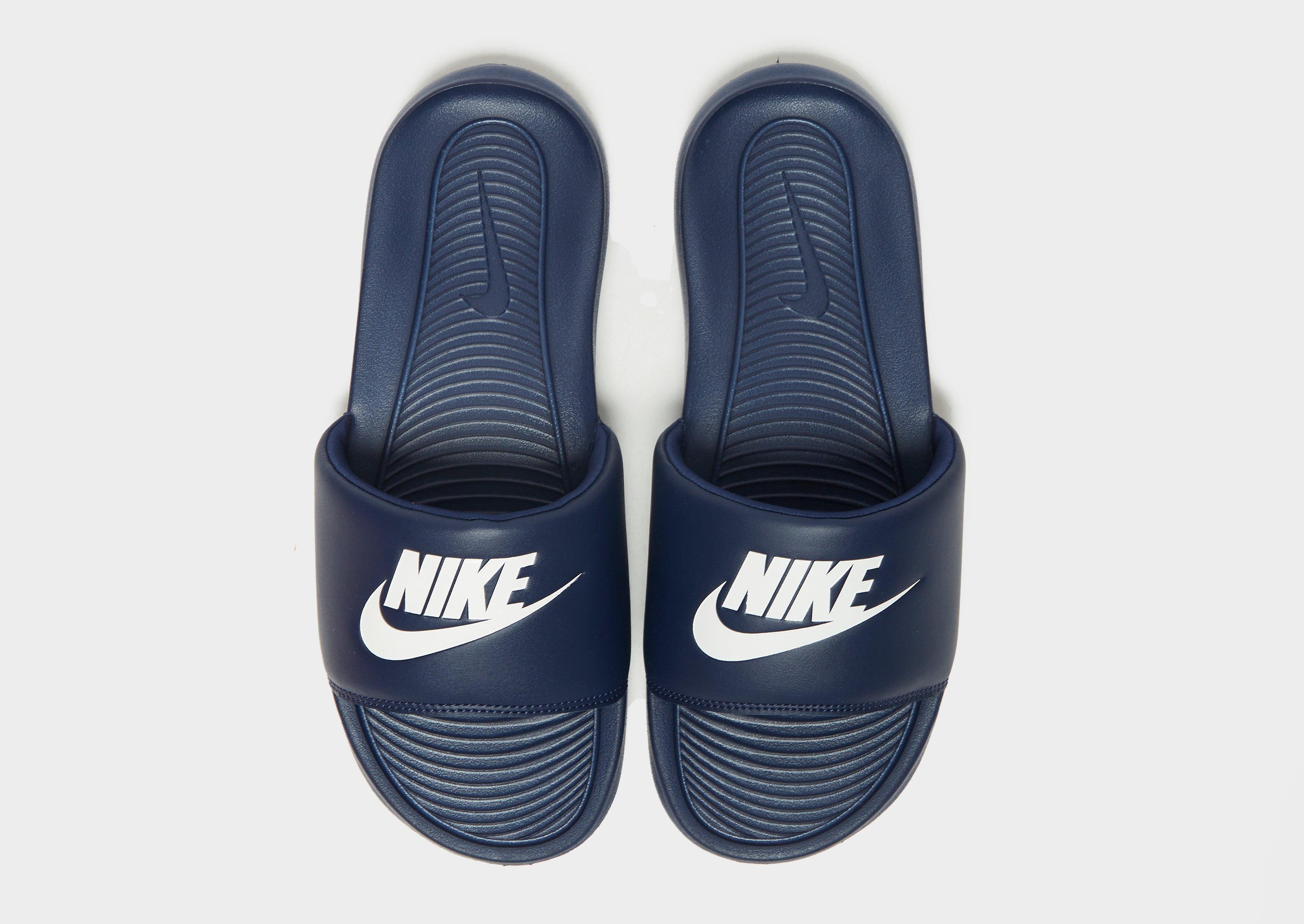 Nike Victori Slide image