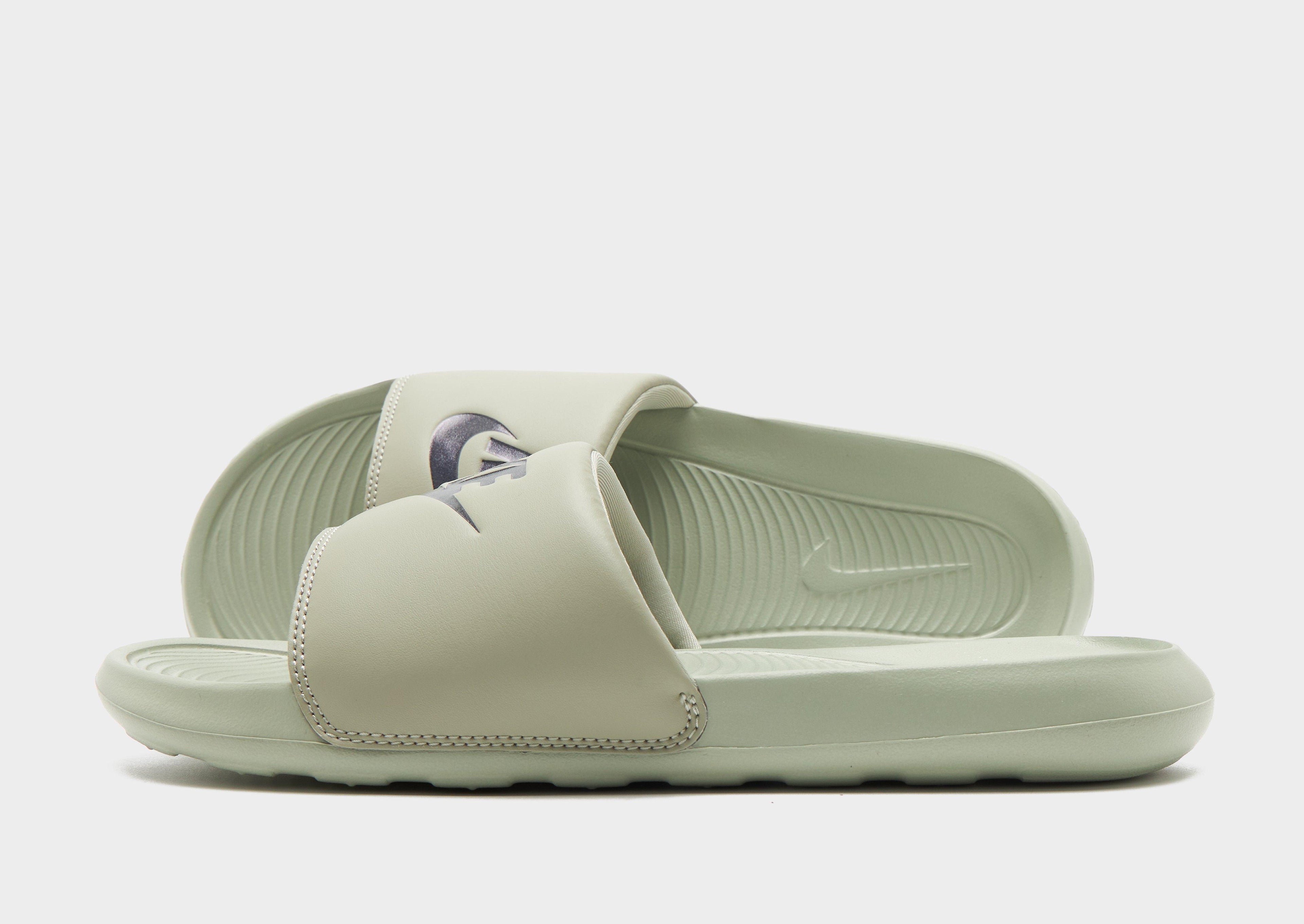 Nike Victori Slides image