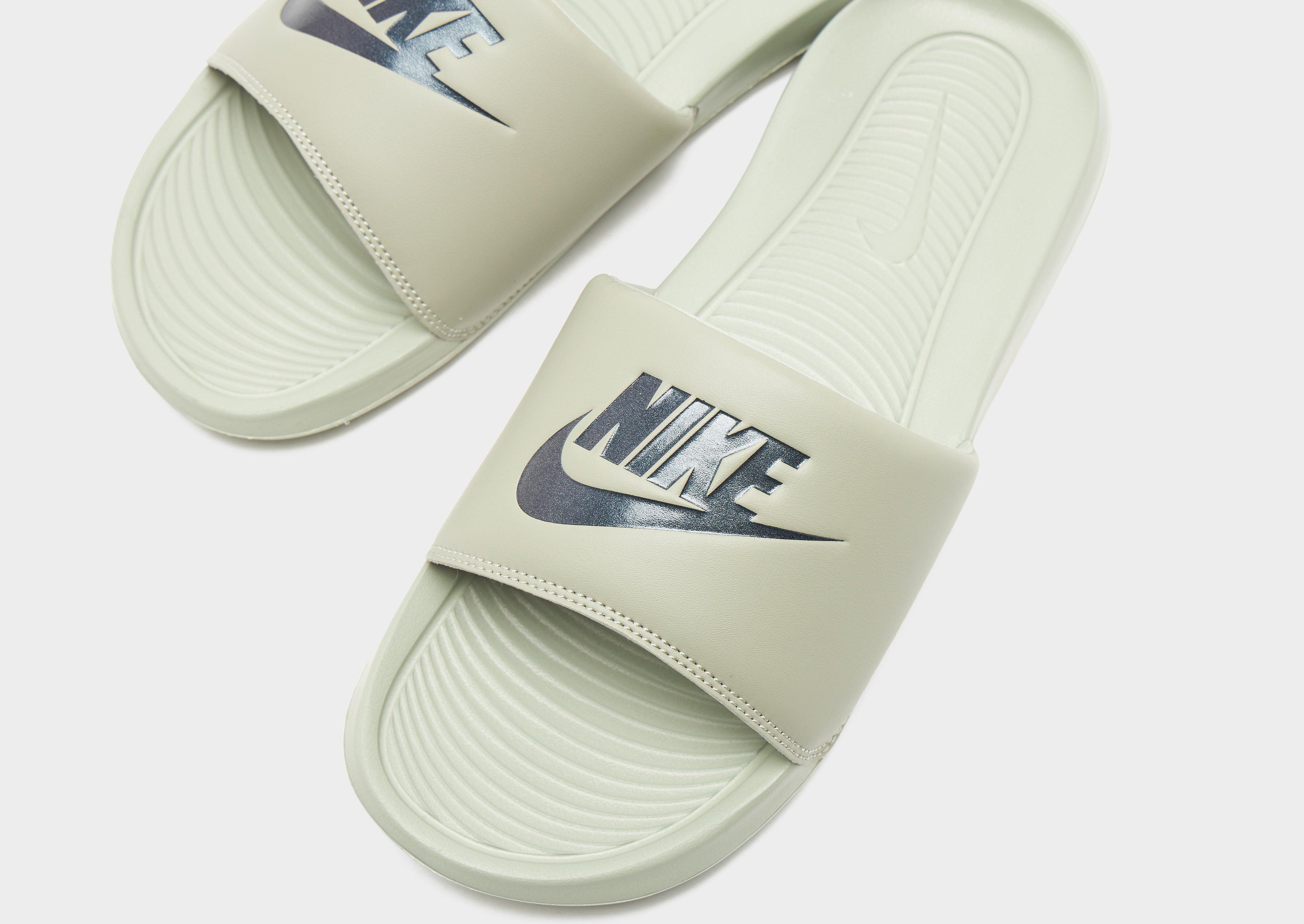 Nike Victori Slides image