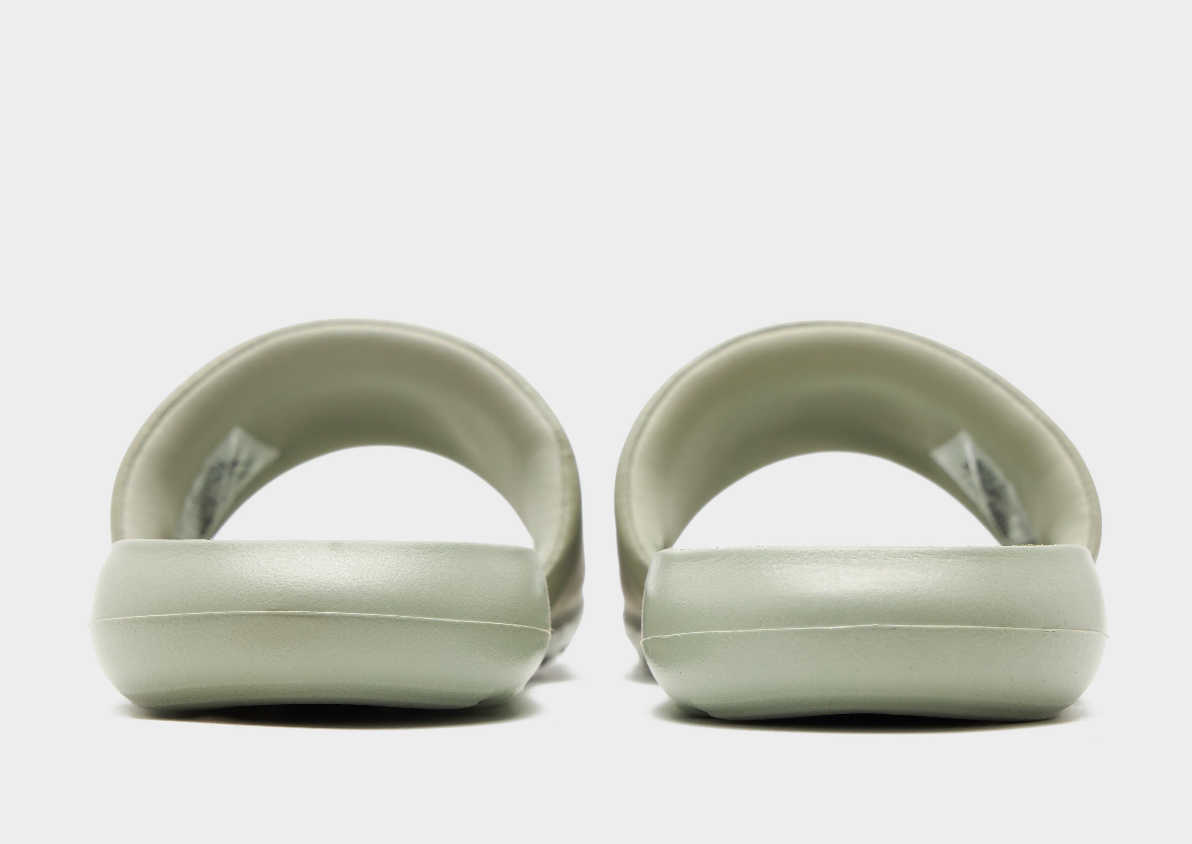 Nike Victori Slides image