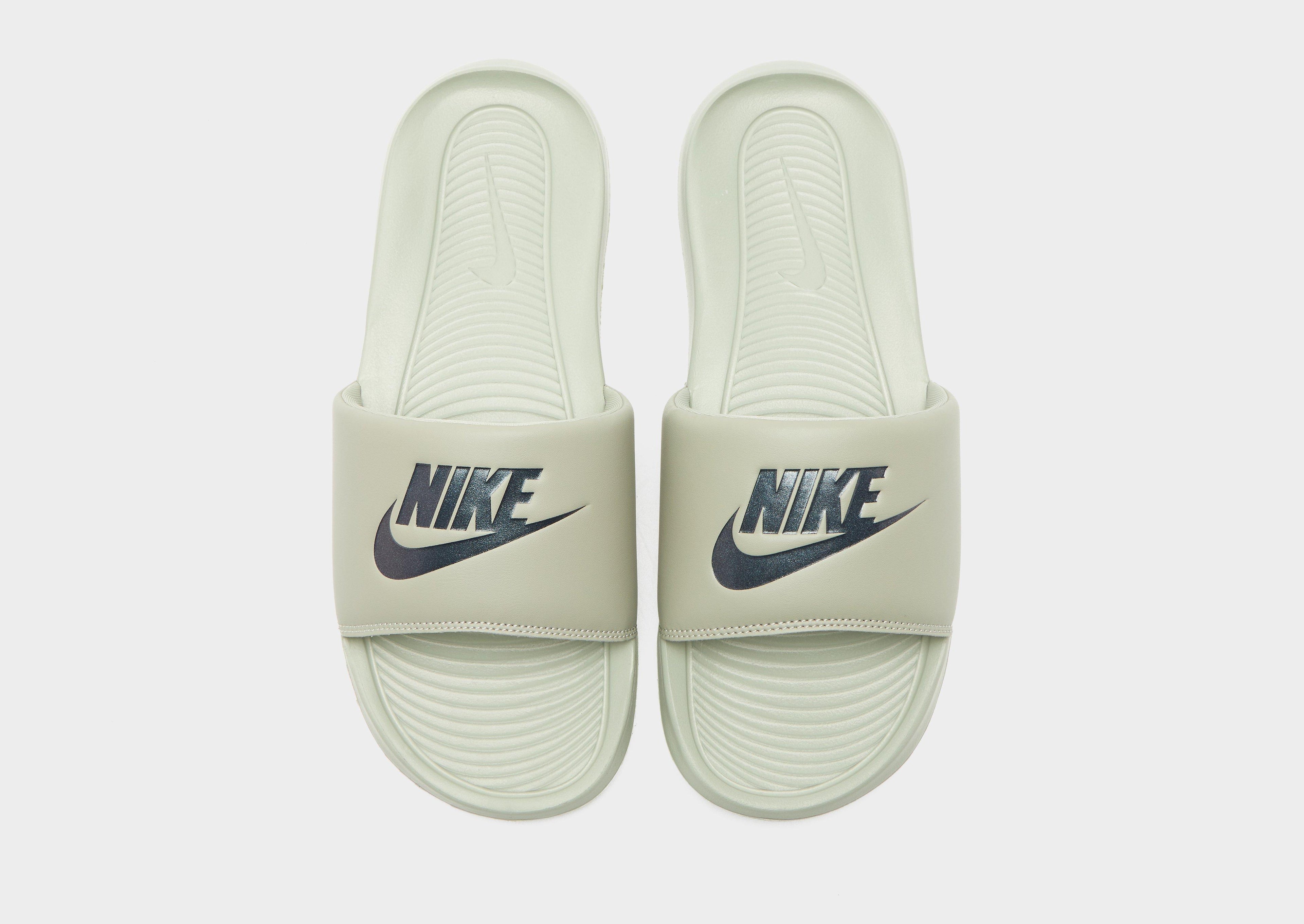 Nike Victori Slides image