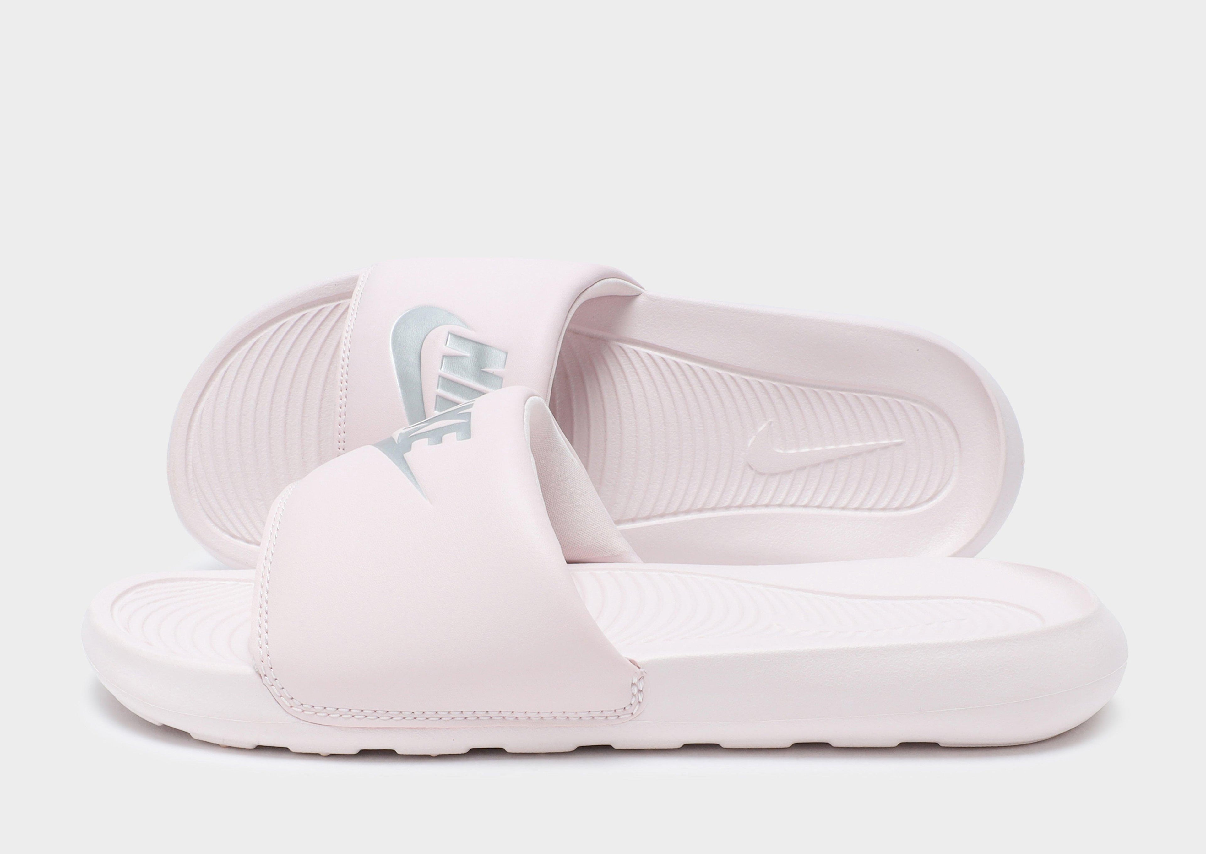 Nike Victori Slides Women's image