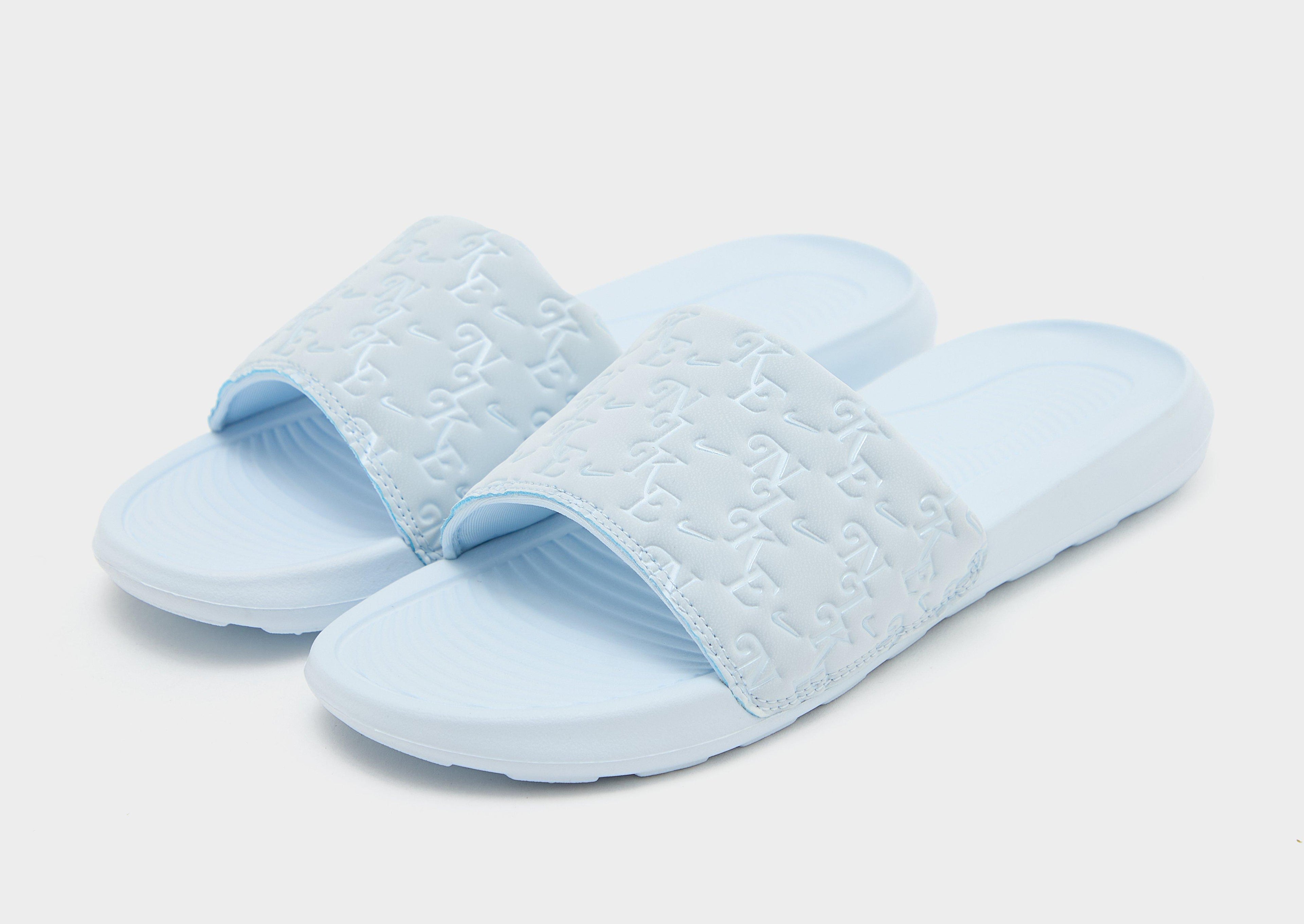 Nike Victori Slides Women's image