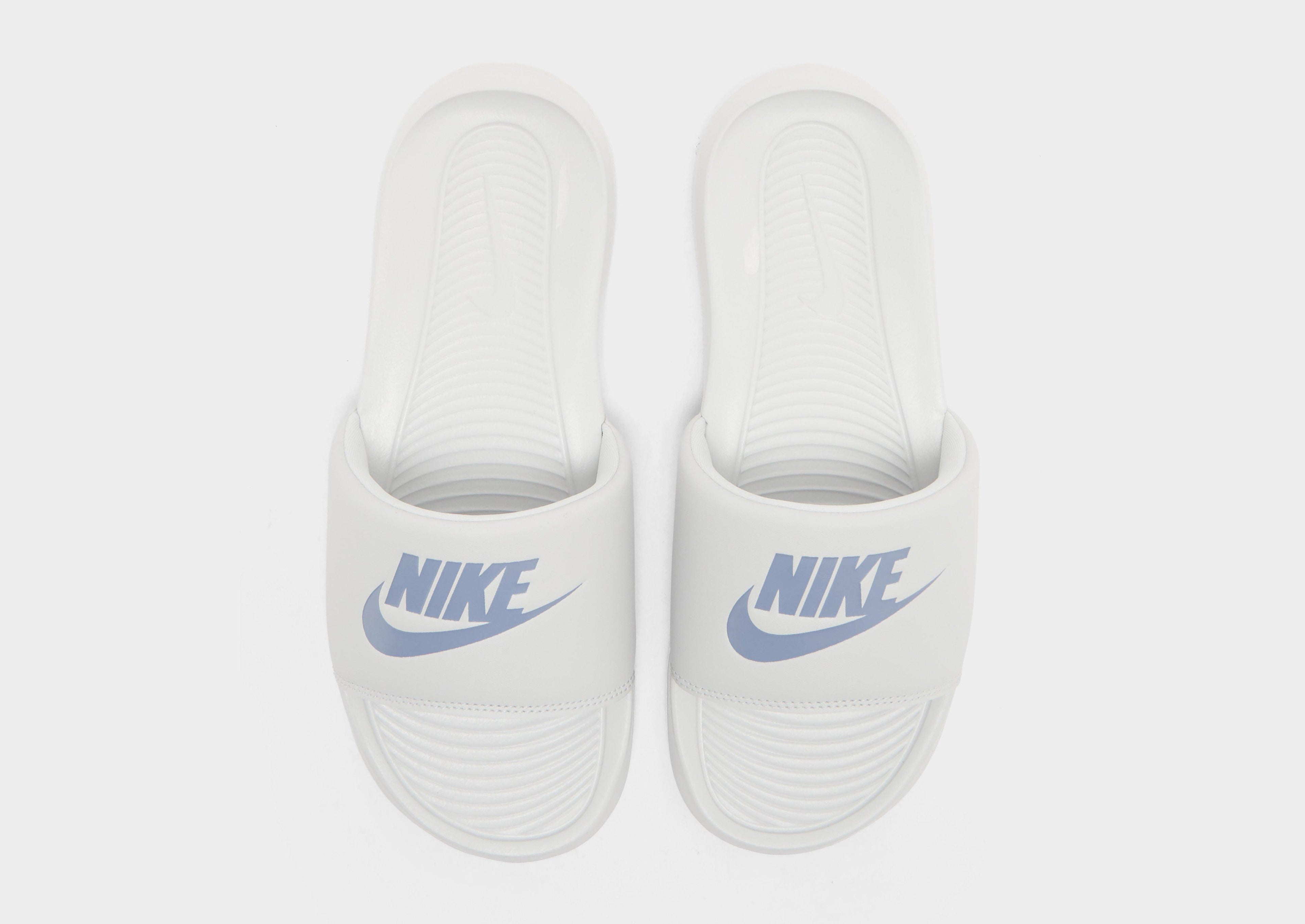 Nike Victori Slides Women's image