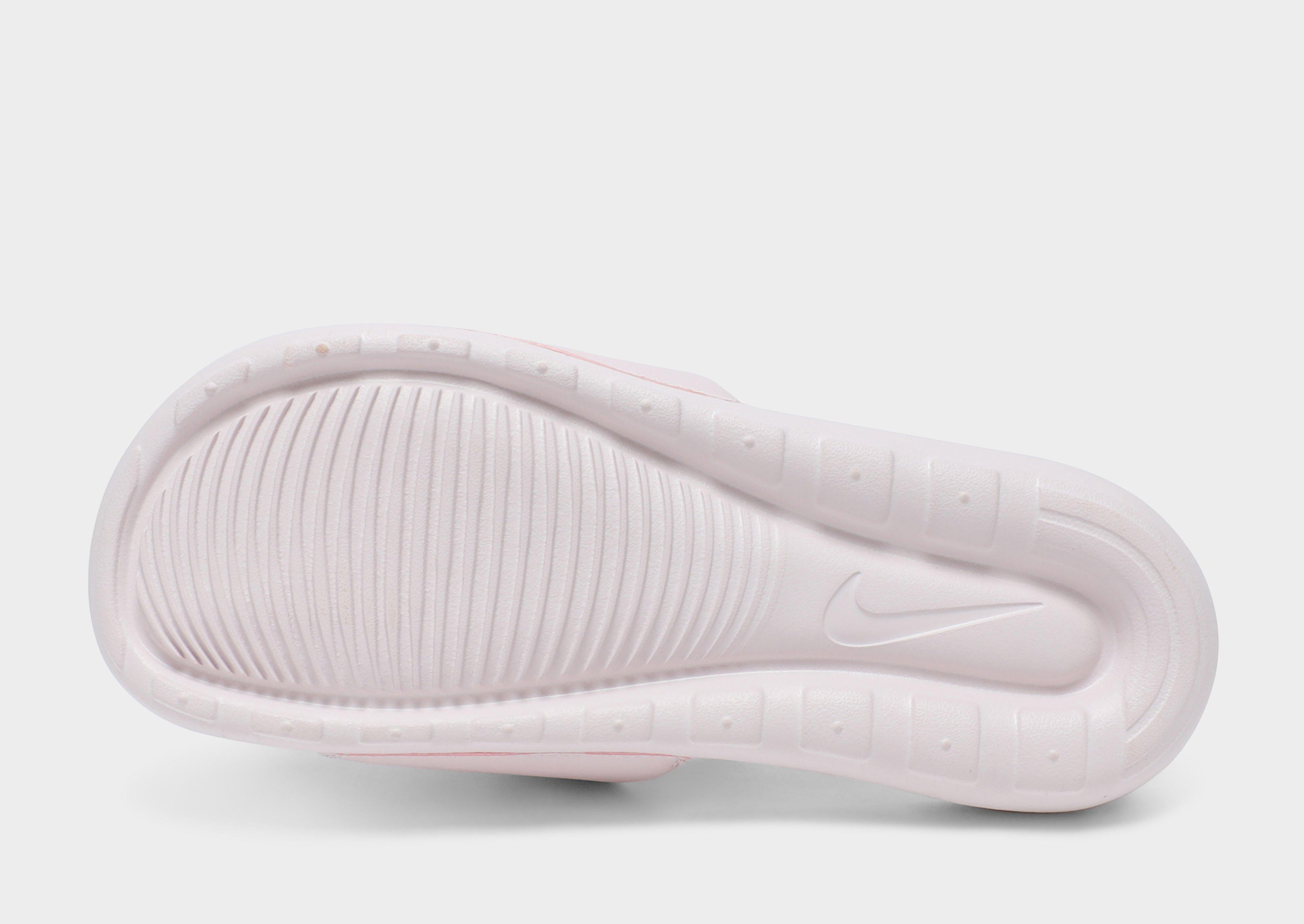 Nike Victori Slides Women's image