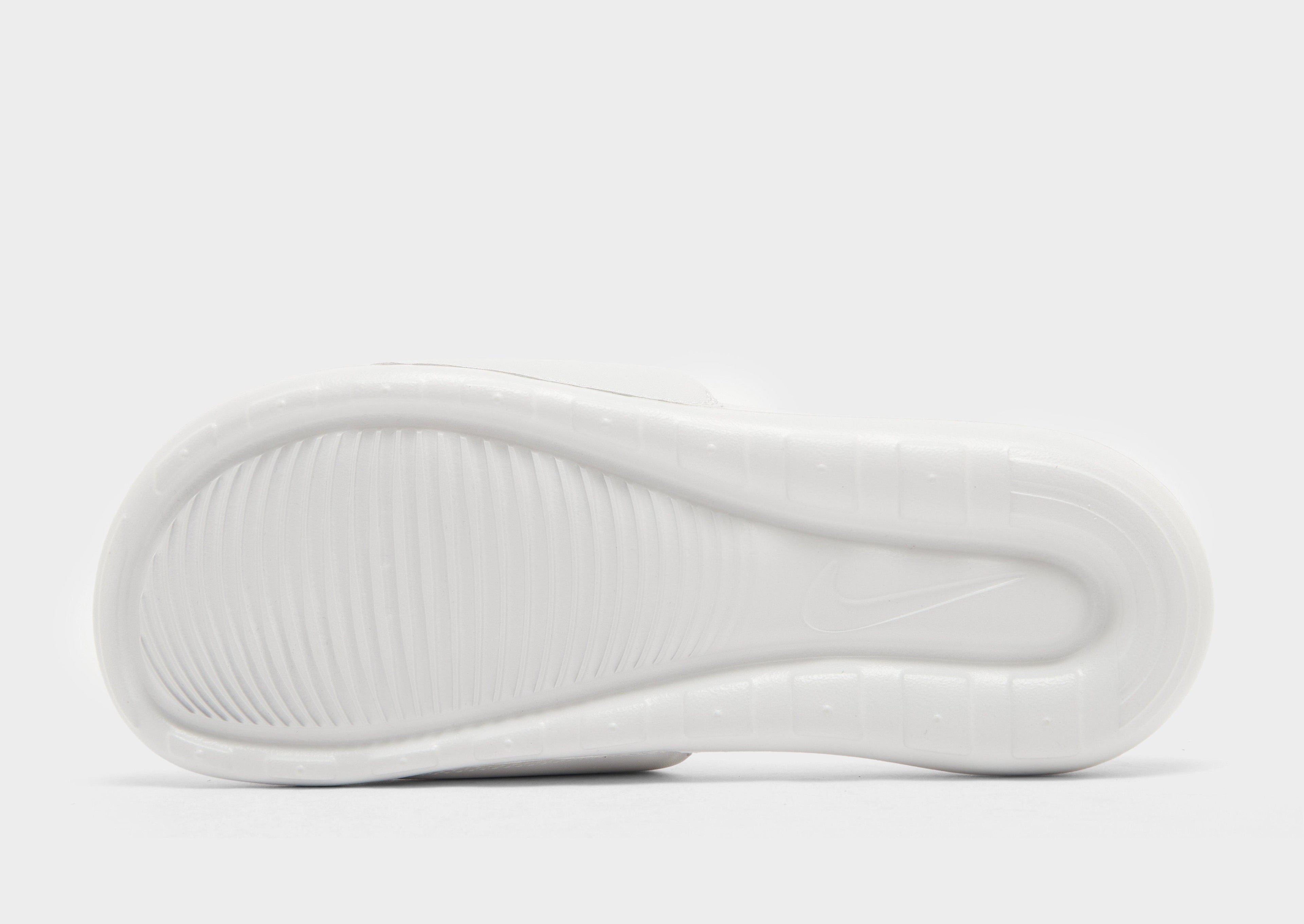 Nike Victori Slides Women's image