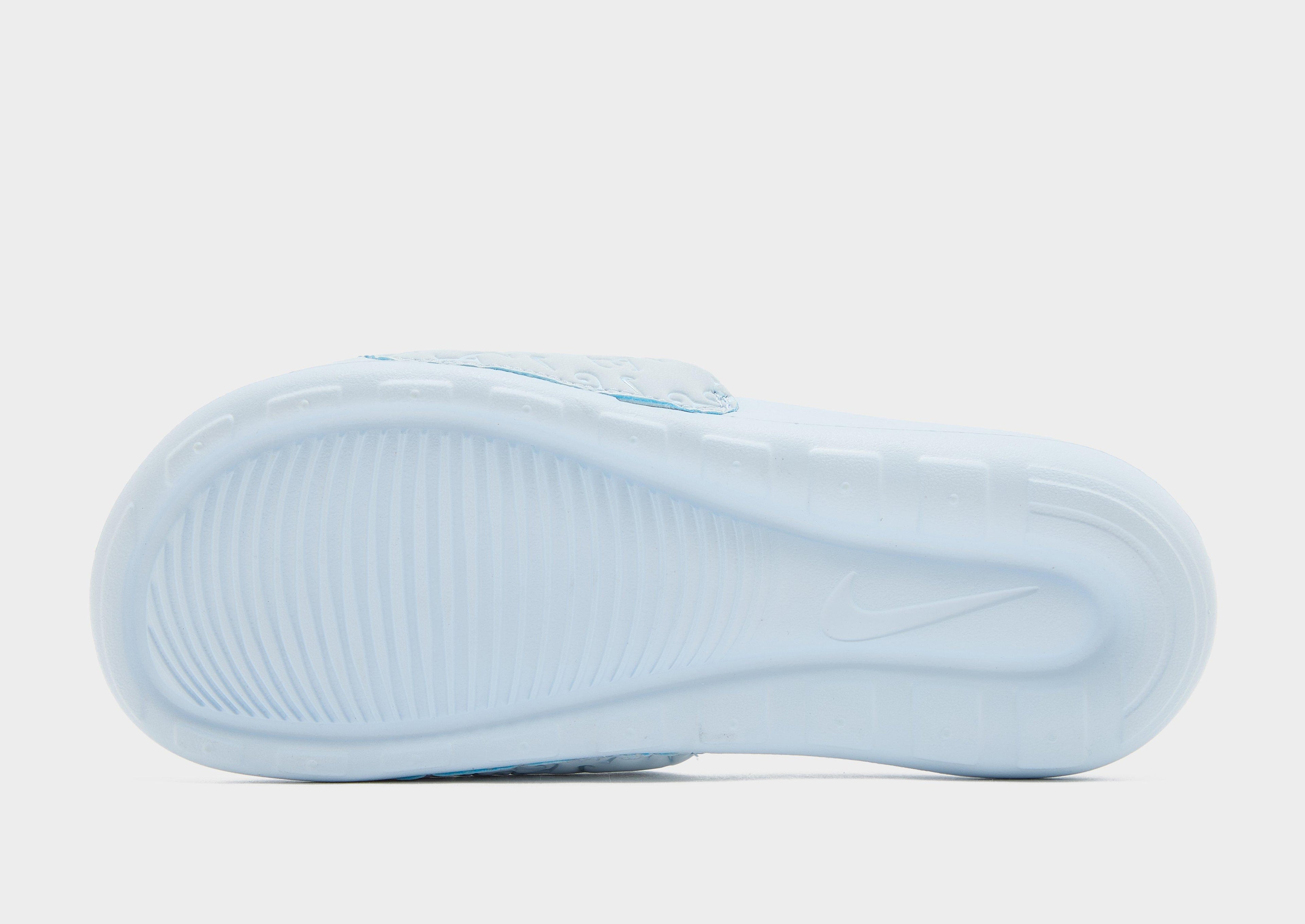 Nike Victori Slides Women's image