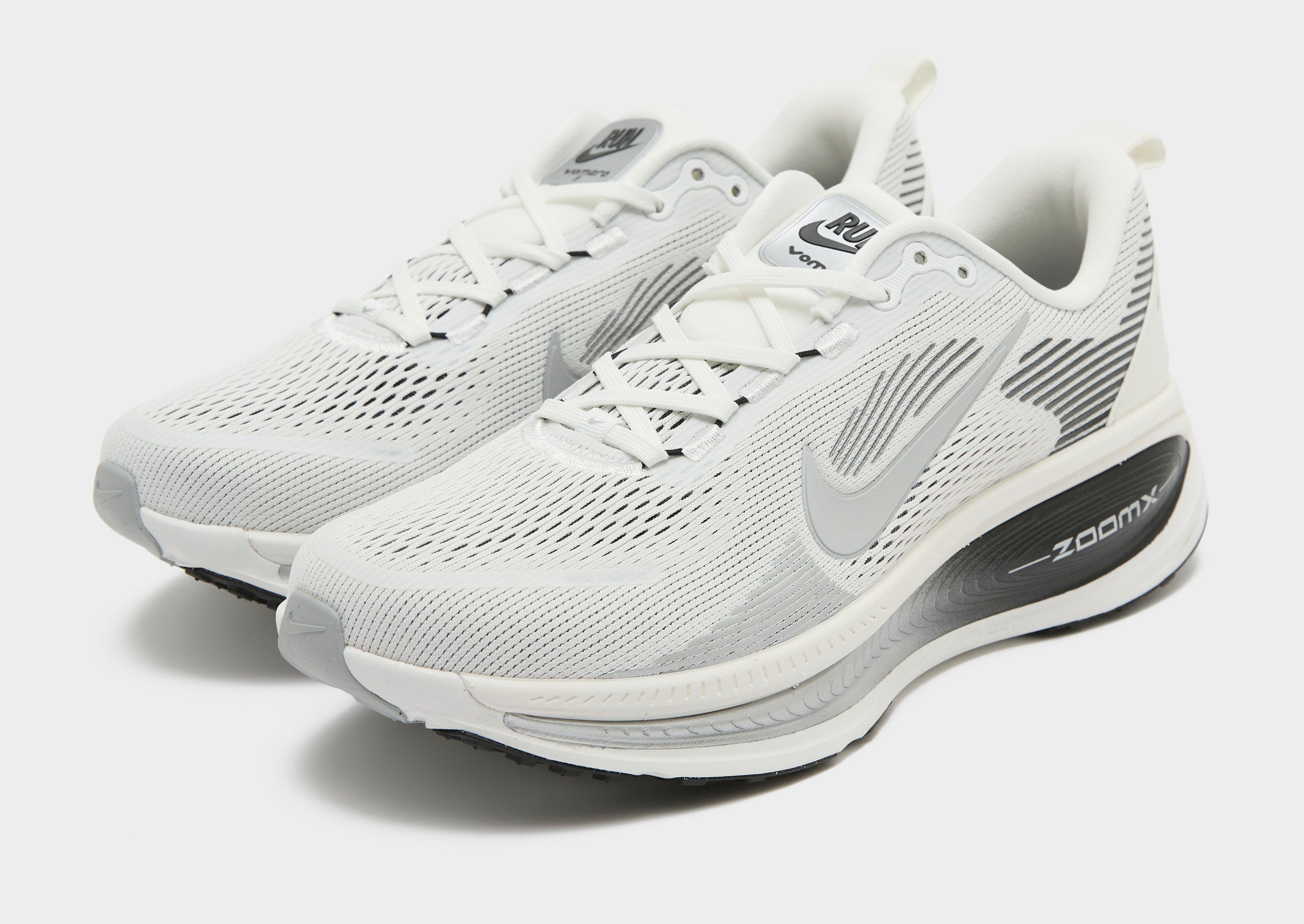 Nike Vomero 18 image