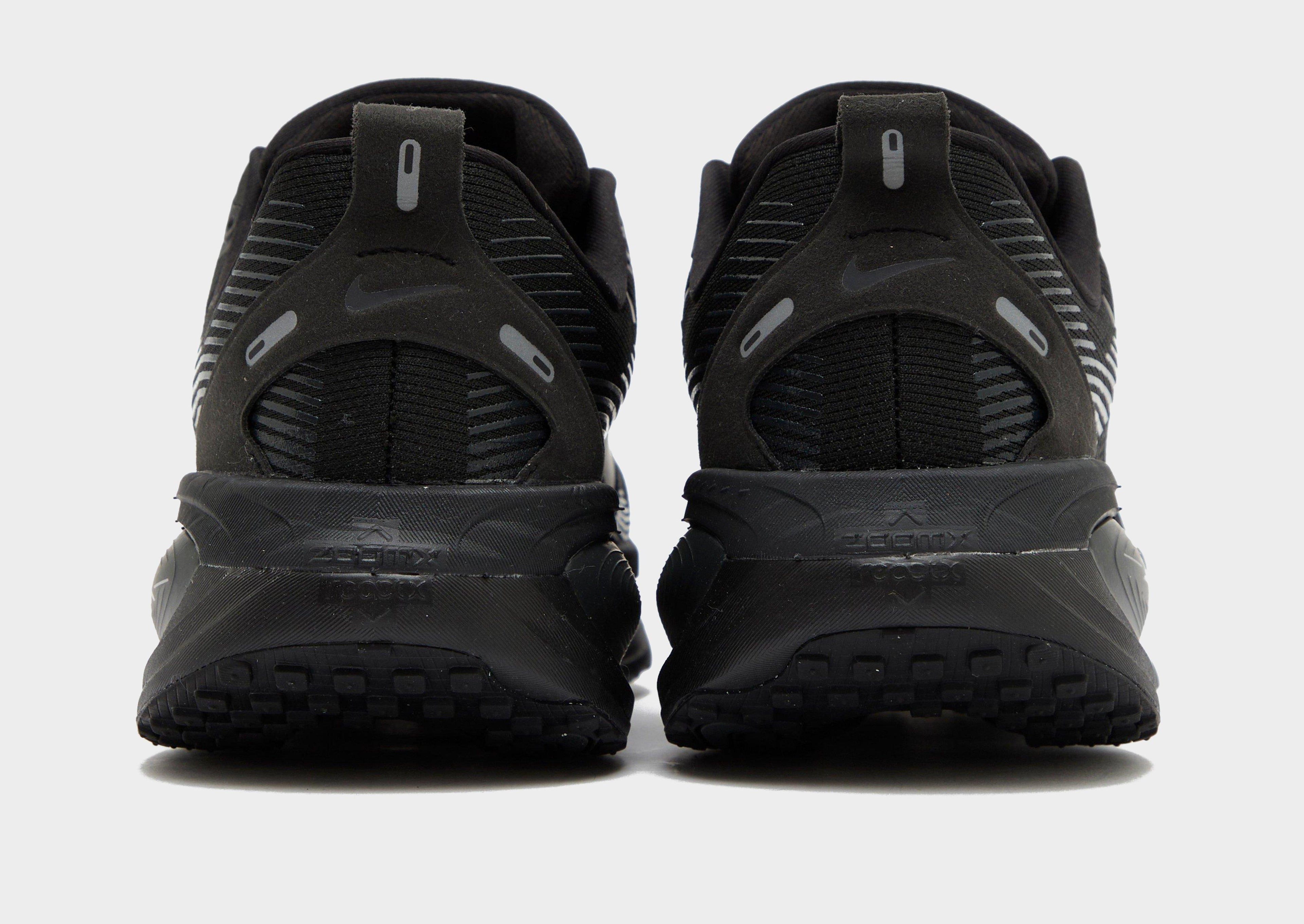 Nike Vomero 18 image