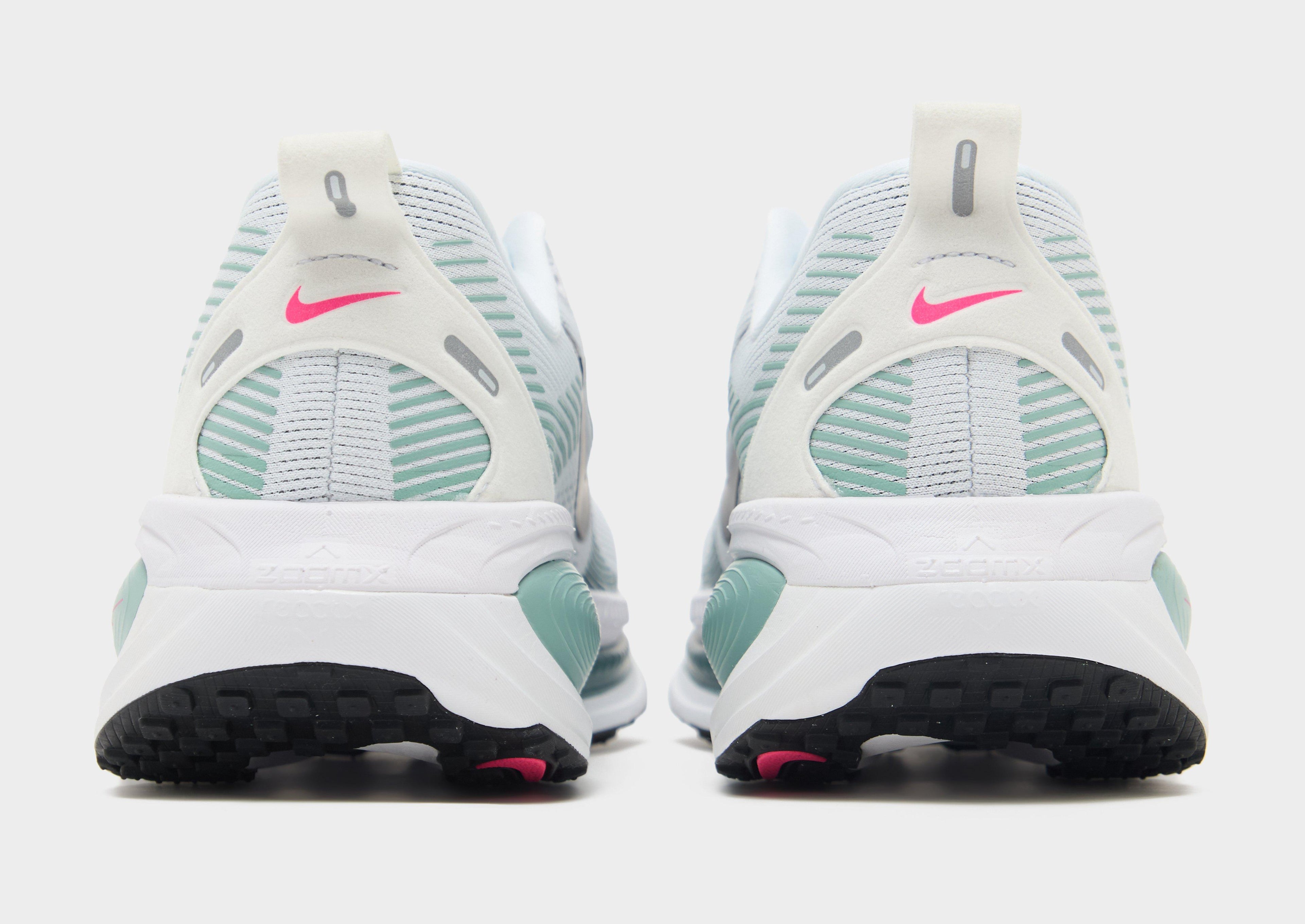 Nike Vomero 18 image