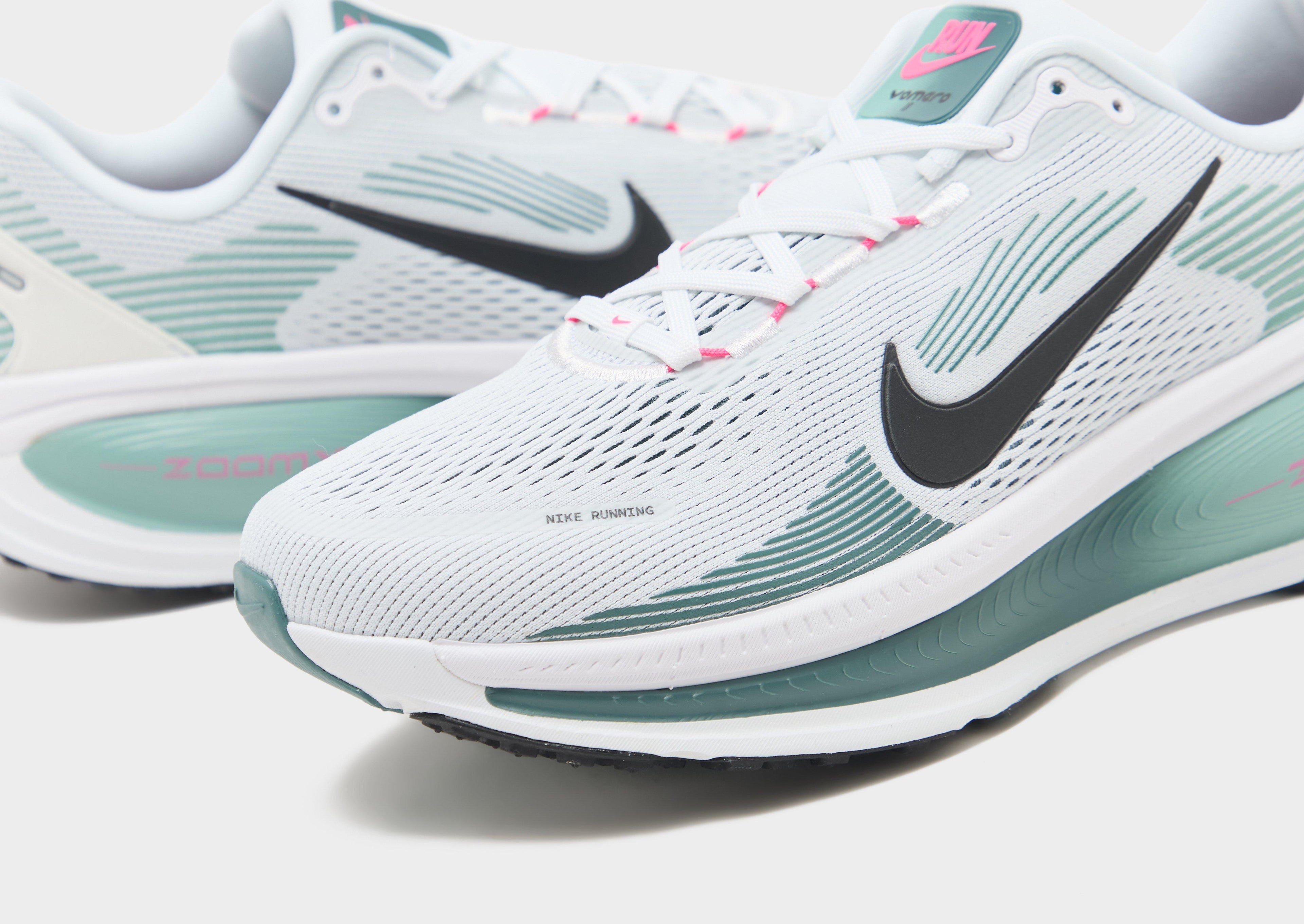 Nike Vomero 18 image
