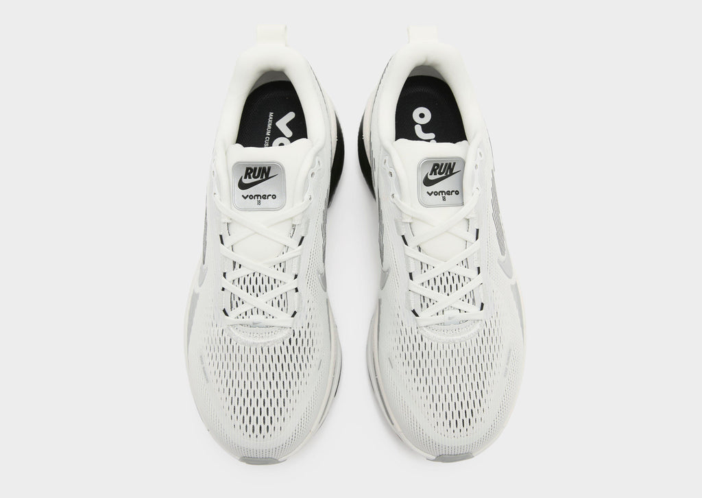 Nike Vomero 18 image