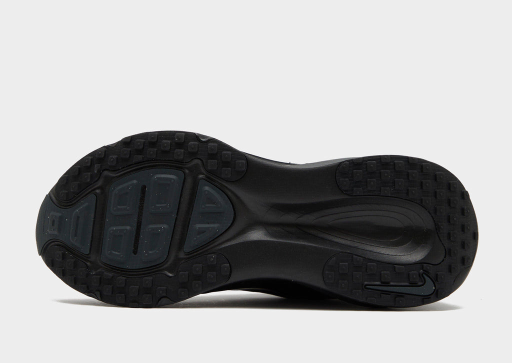 Nike Vomero 18 image