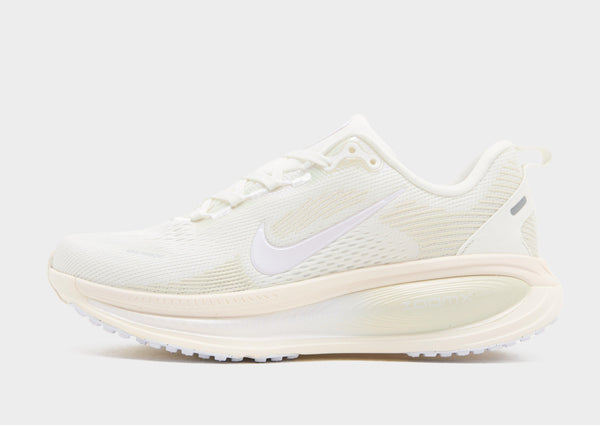 Nike Vomero 18 Women's image