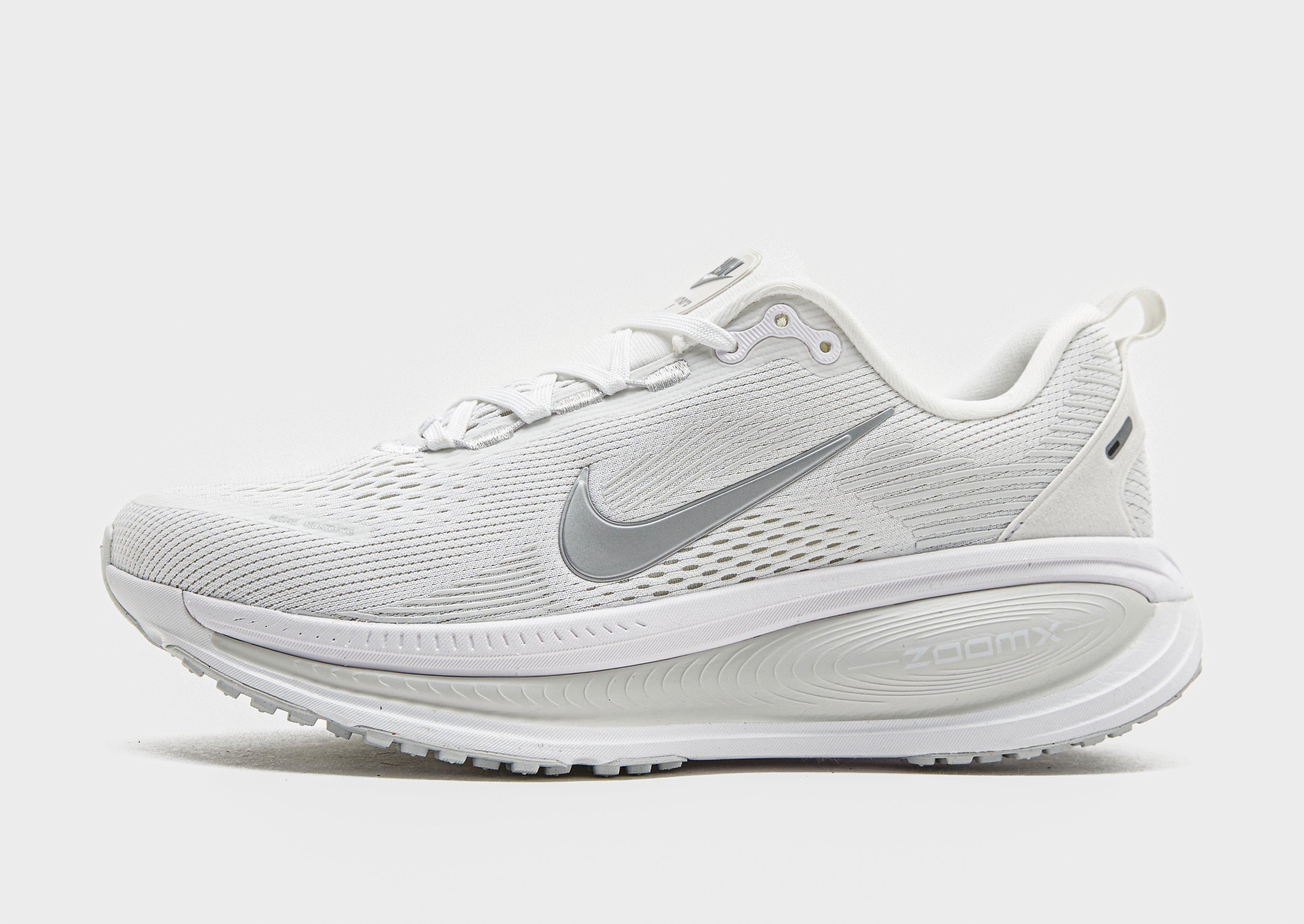 Nike Vomero 18 Women's image