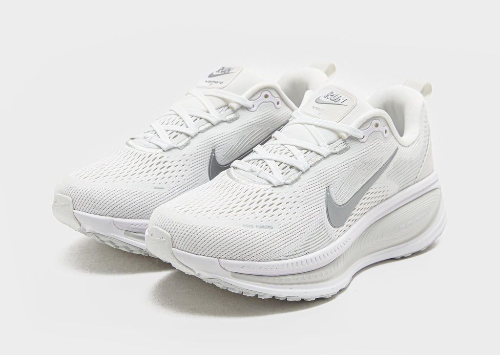 Nike Vomero 18 Women's image