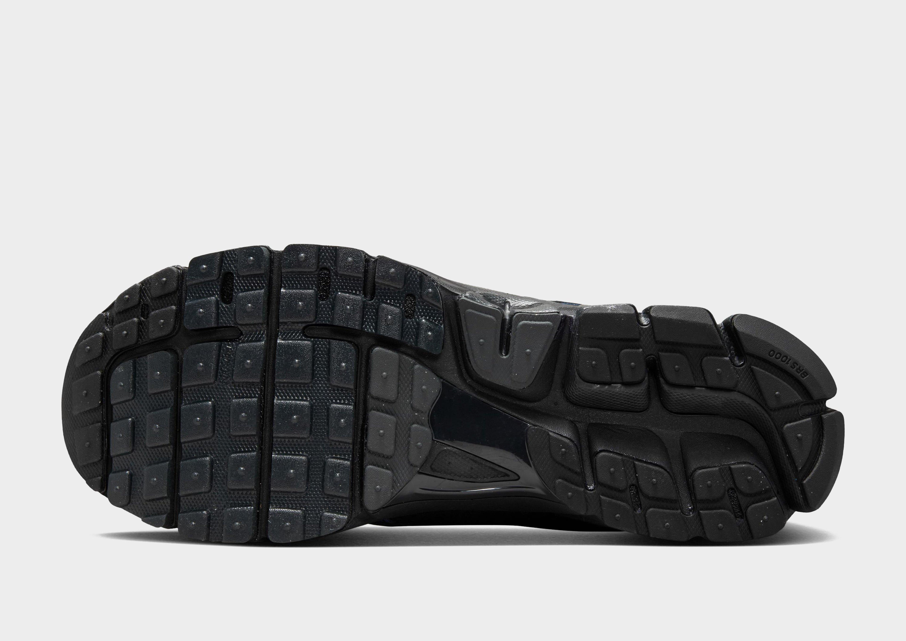 Nike Vomero 5 image