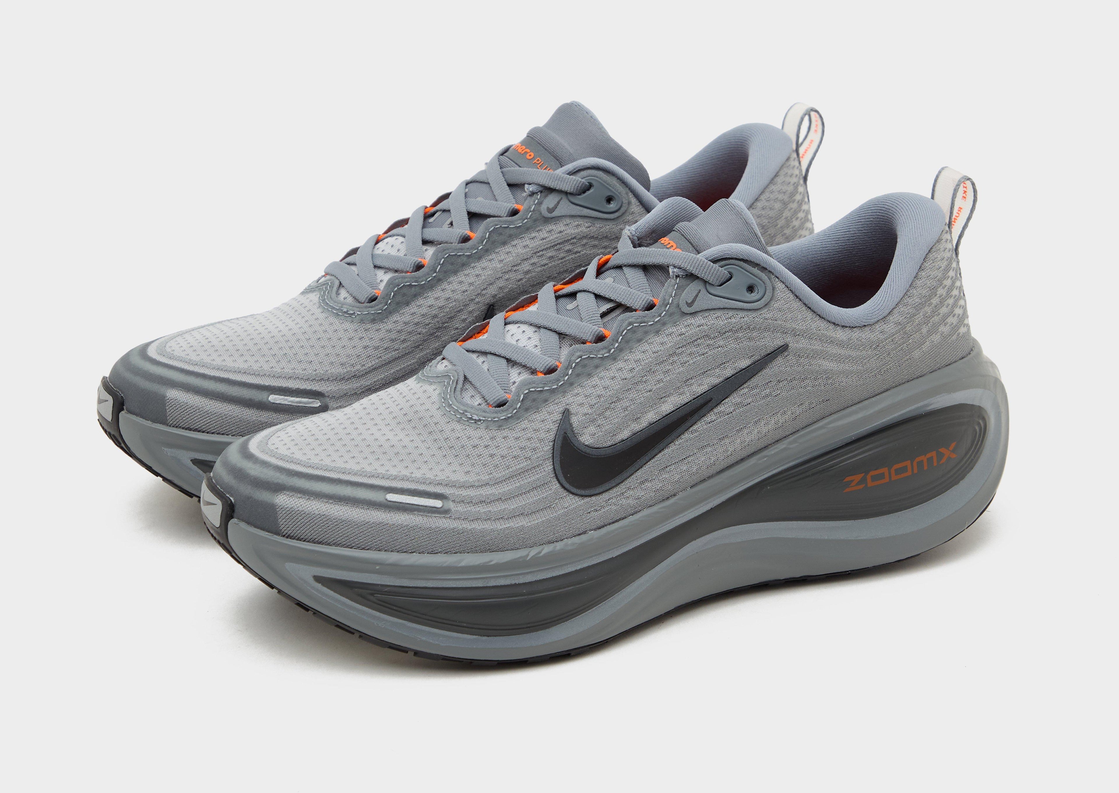 Nike Vomero Plus image