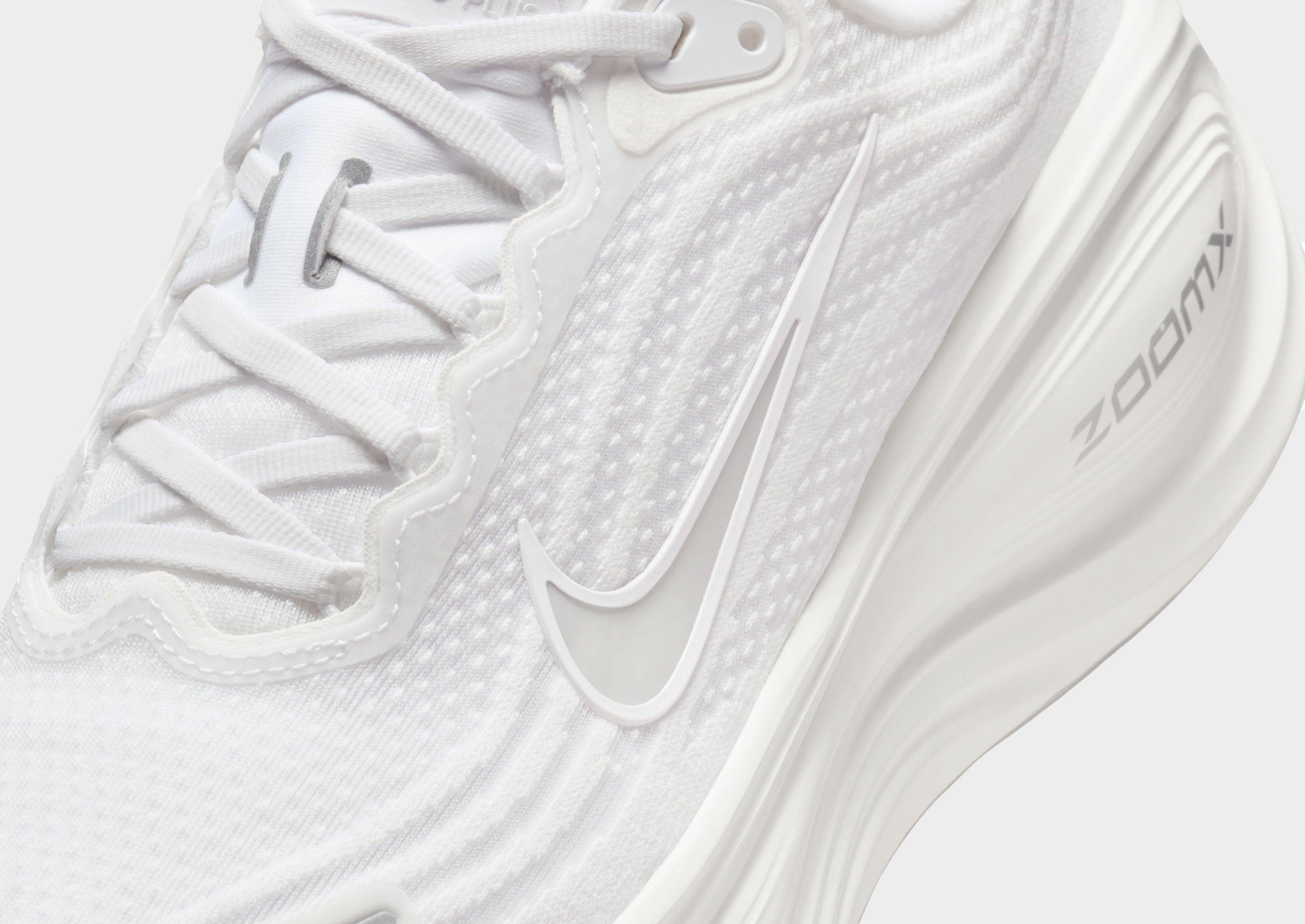 Nike Vomero Plus image