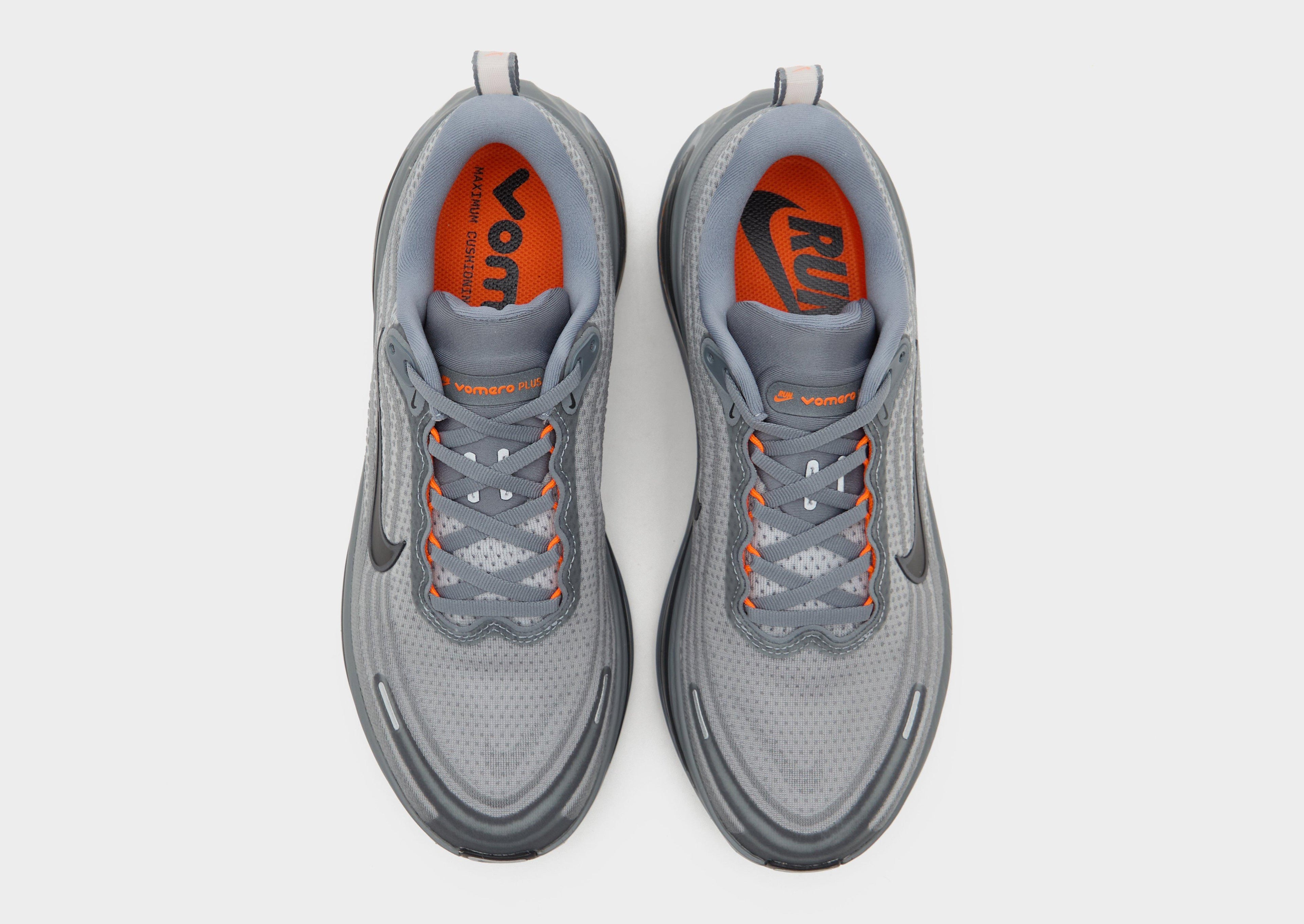 Nike Vomero Plus image