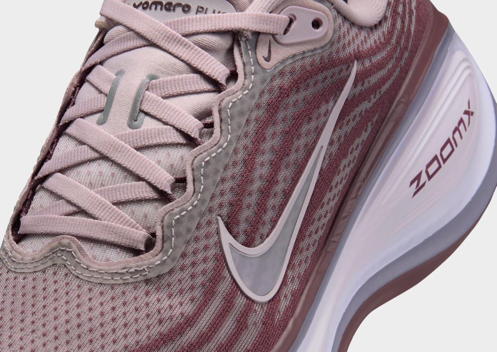 Nike Vomero Plus Women's image