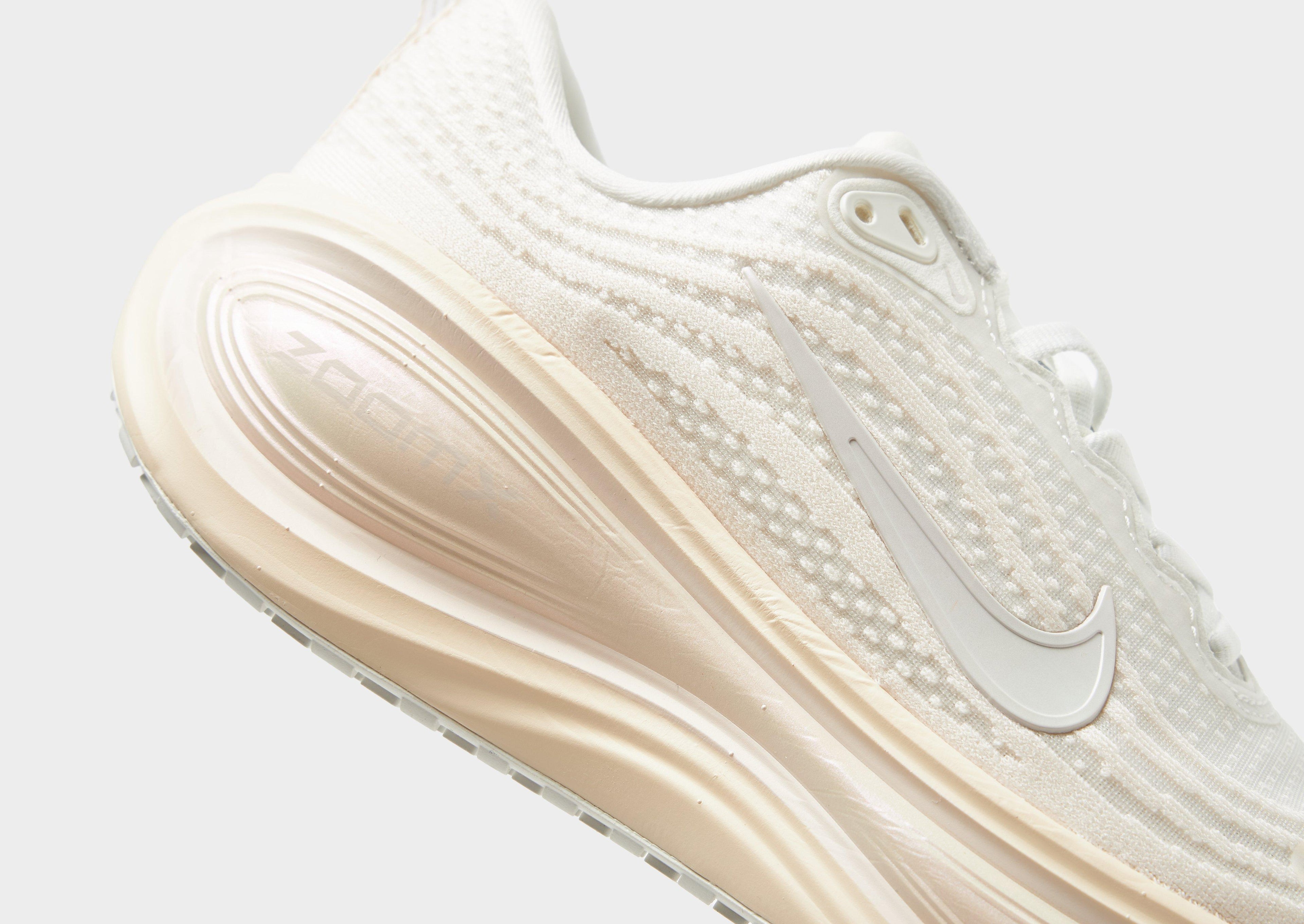 Nike Vomero Plus Women's image
