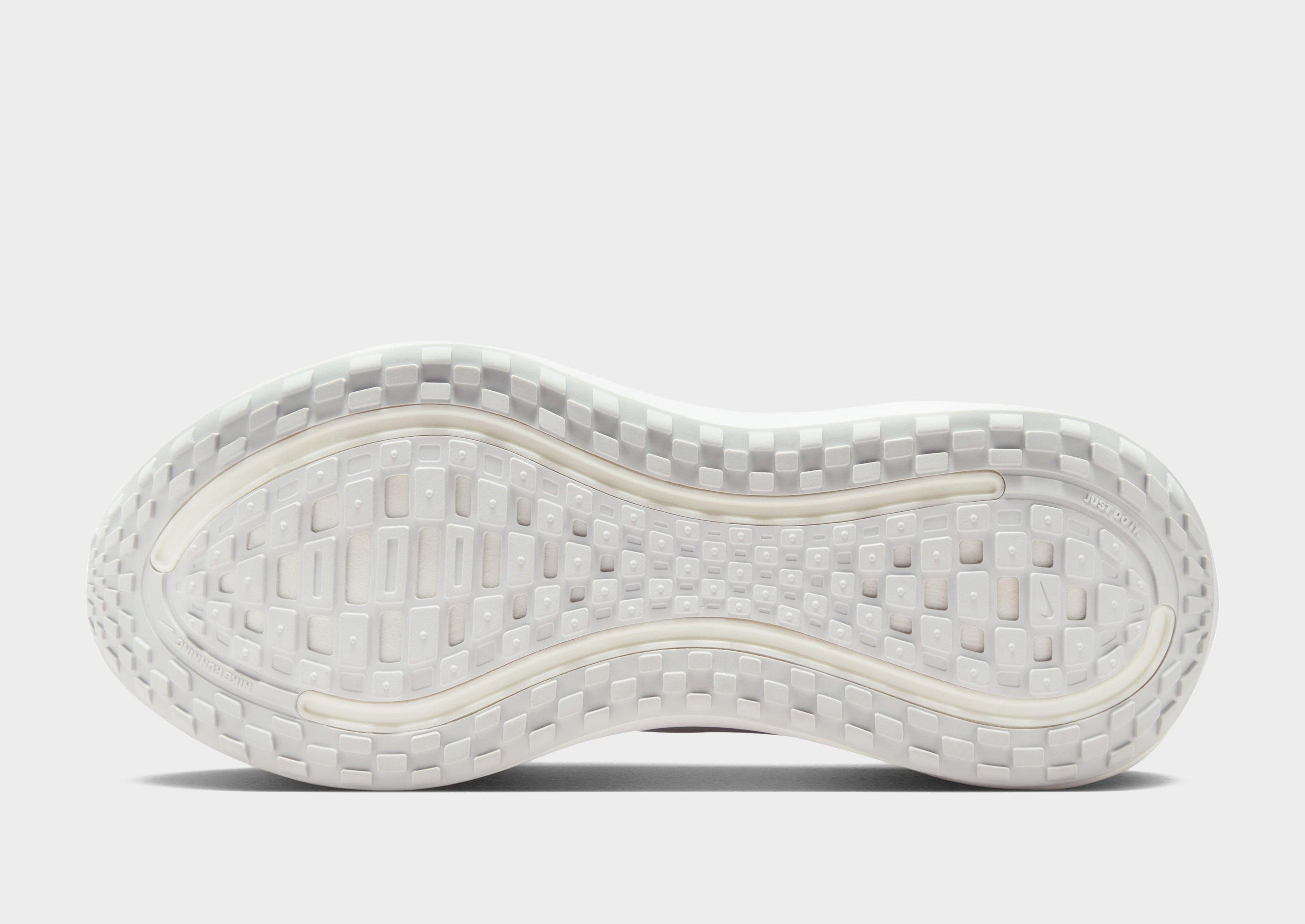Nike Vomero Plus Women's image
