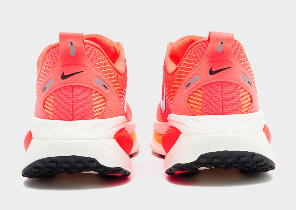 Nike Zoom Vomero 18 Women's image